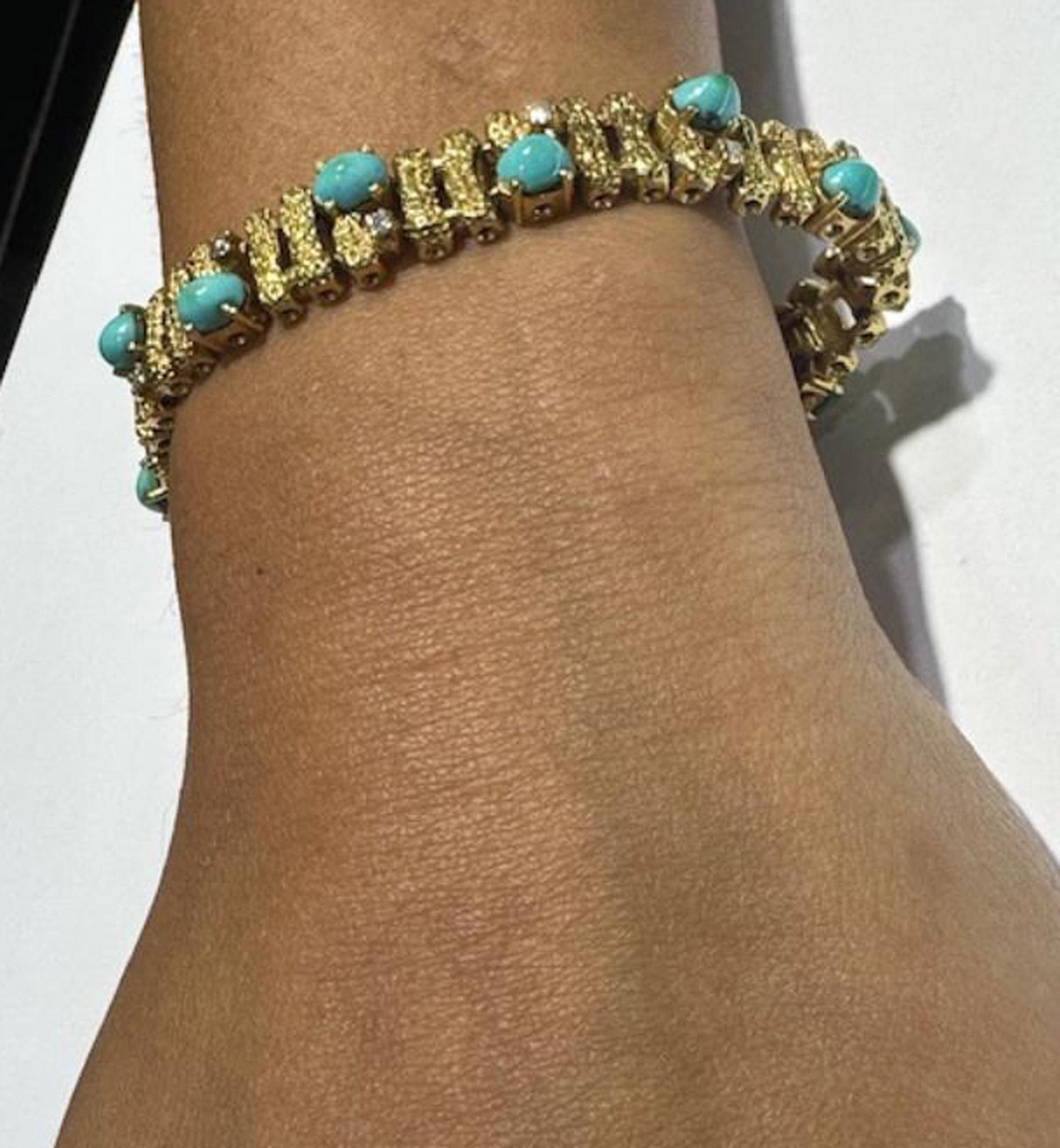 Pulsera de oro amarillo de 18 quilates con diamantes y turquesa de los años 70 en venta 1