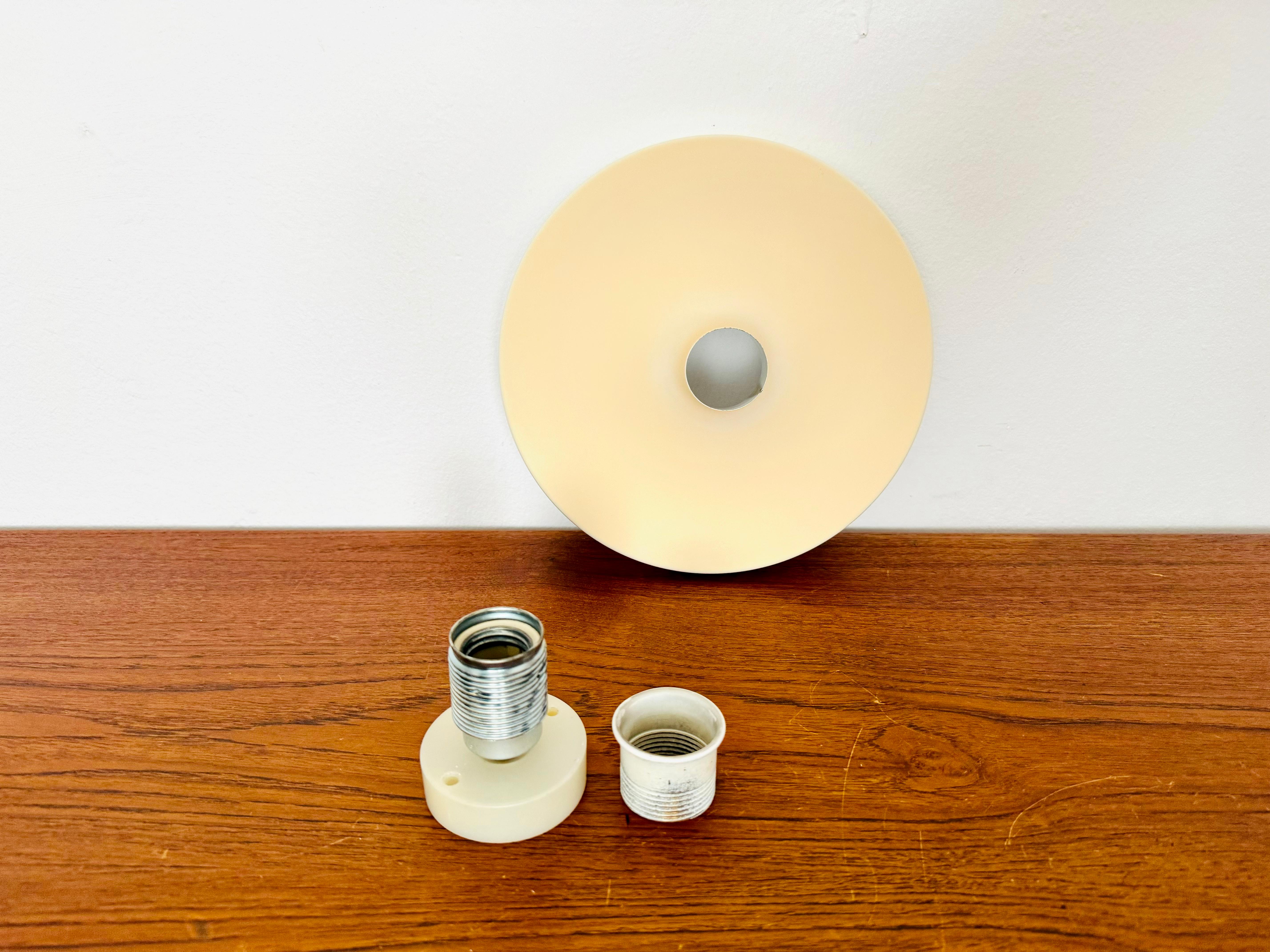Lampe murale ou plafonnier Ufo des années 1970 par Cosack en vente 4