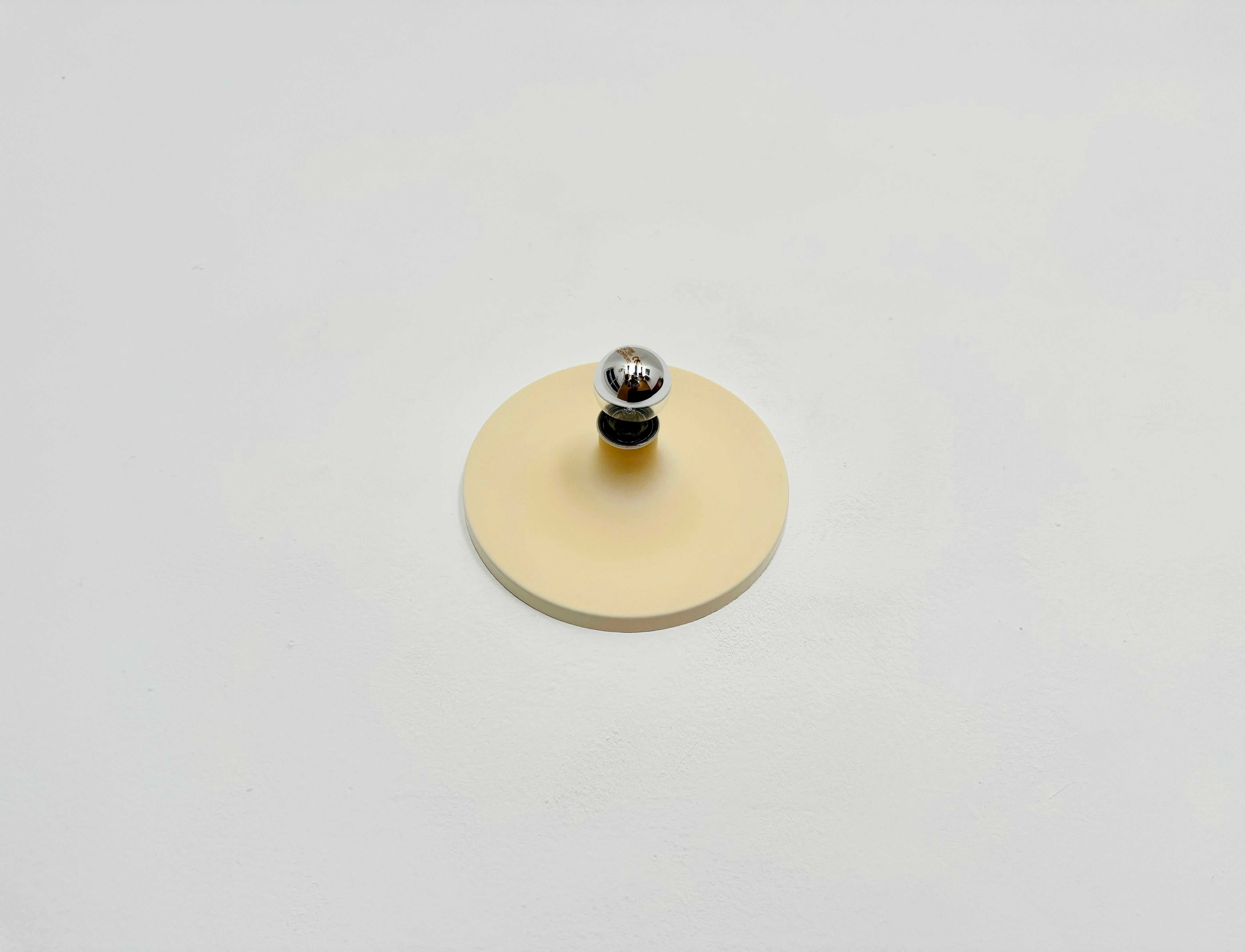 Allemand Lampe murale ou plafonnier Ufo des années 1970 par Cosack en vente