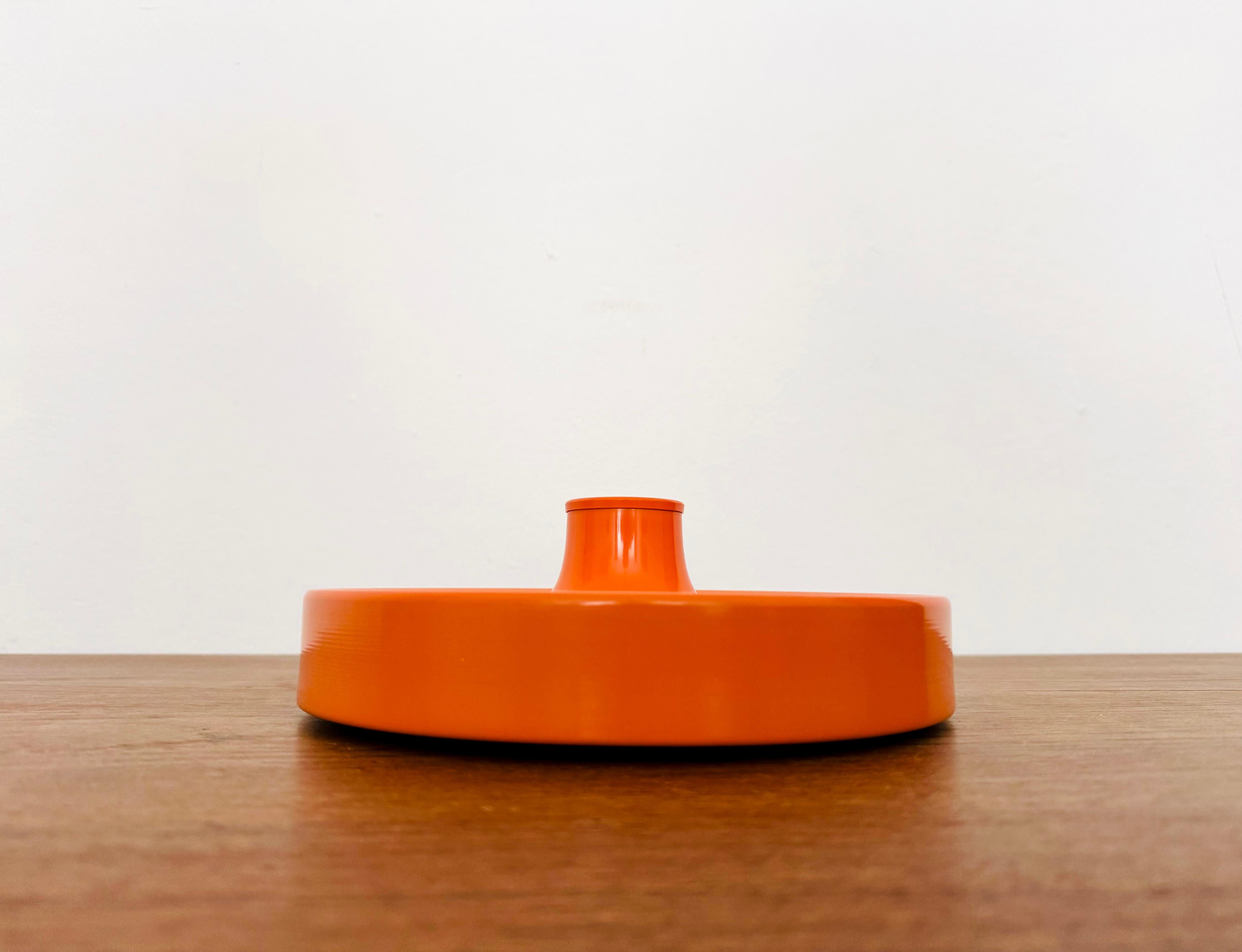 Lámpara de pared o techo Ufo de los años 70 de Staff en venta 4