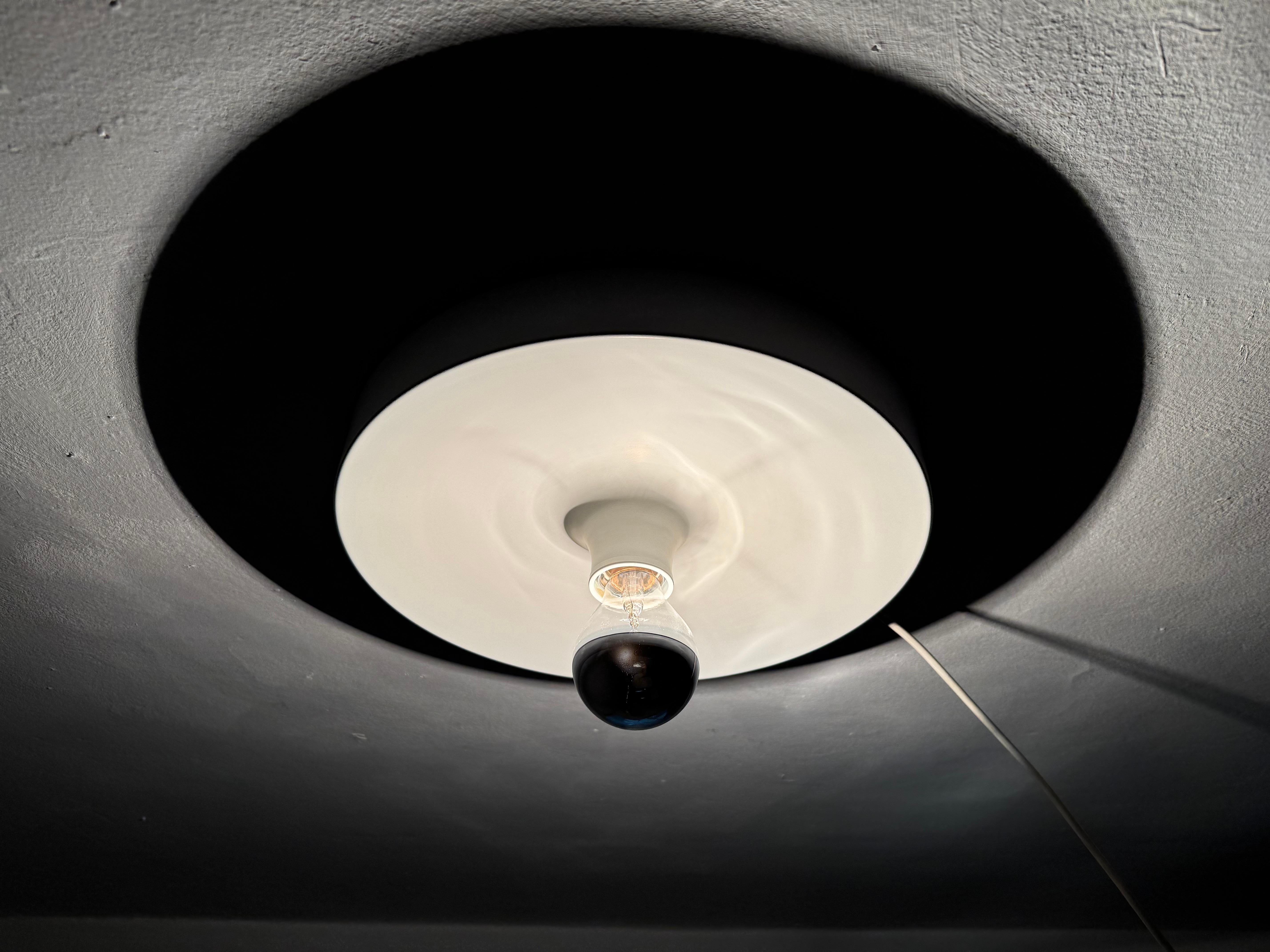 1970er Ufo-Wand- oder Deckenleuchte von Staff im Angebot 5