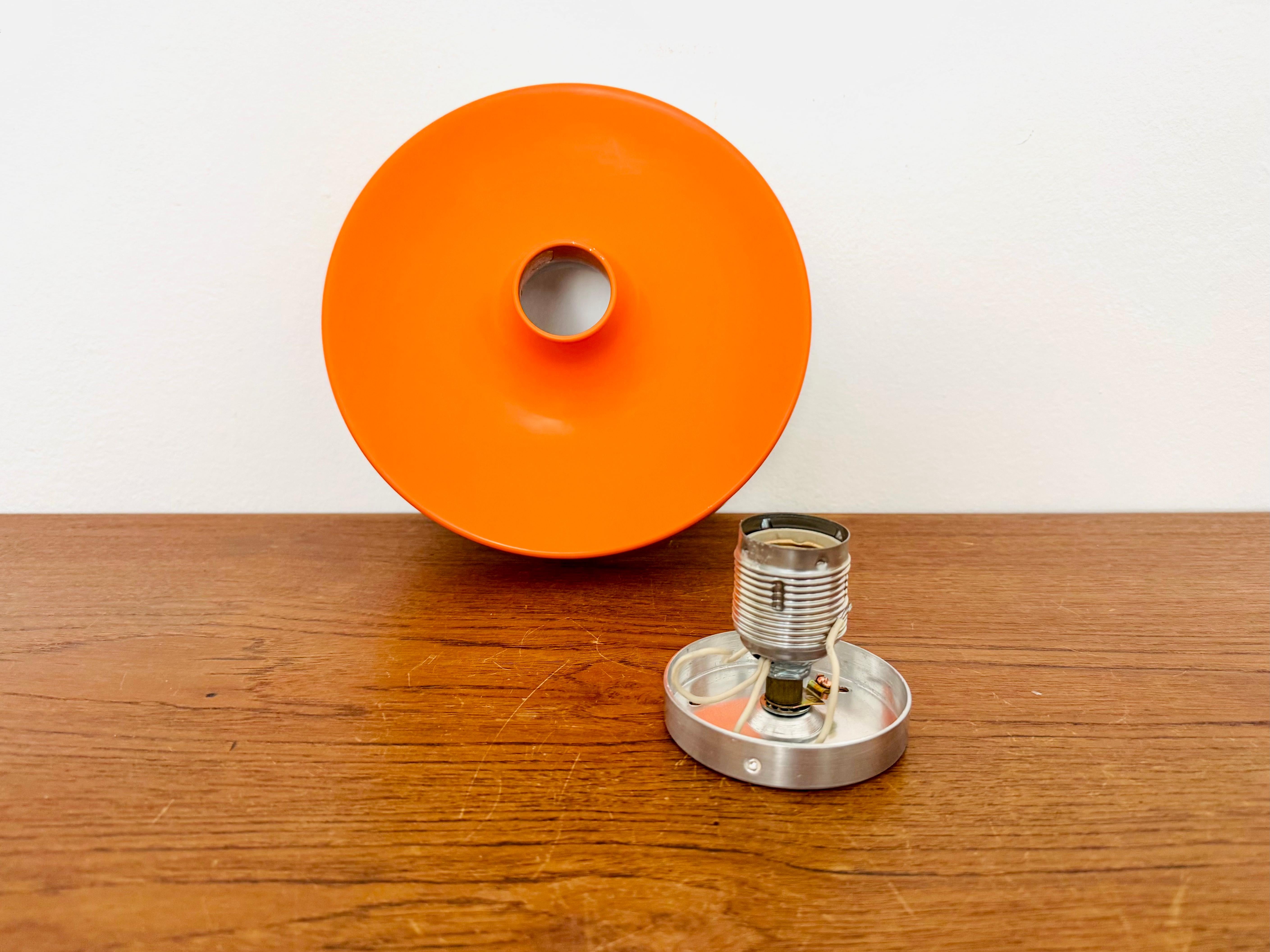 Lámpara de pared o techo Ufo de los años 70 de Staff en venta 5