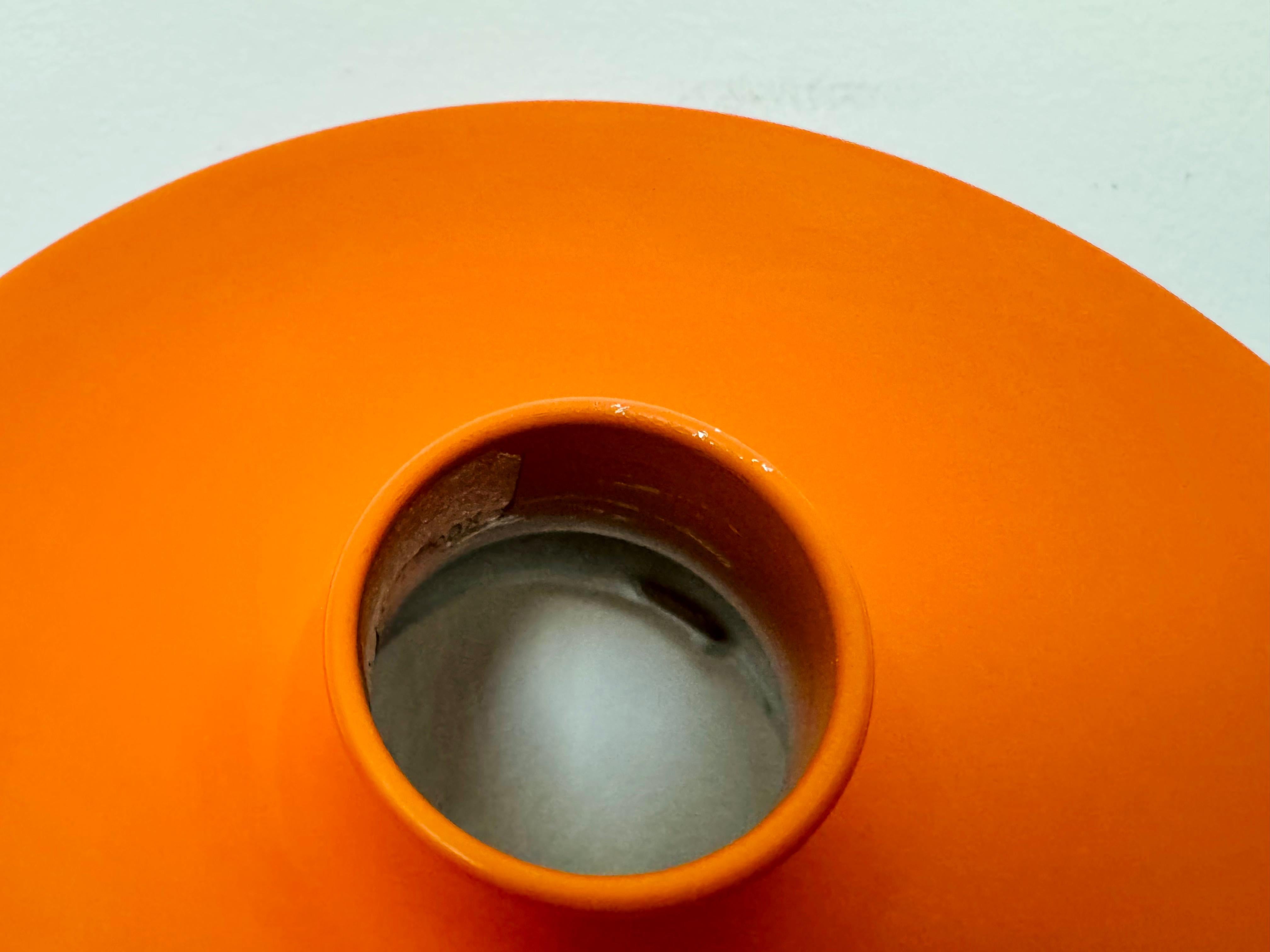 Lámpara de pared o techo Ufo de los años 70 de Staff en venta 7