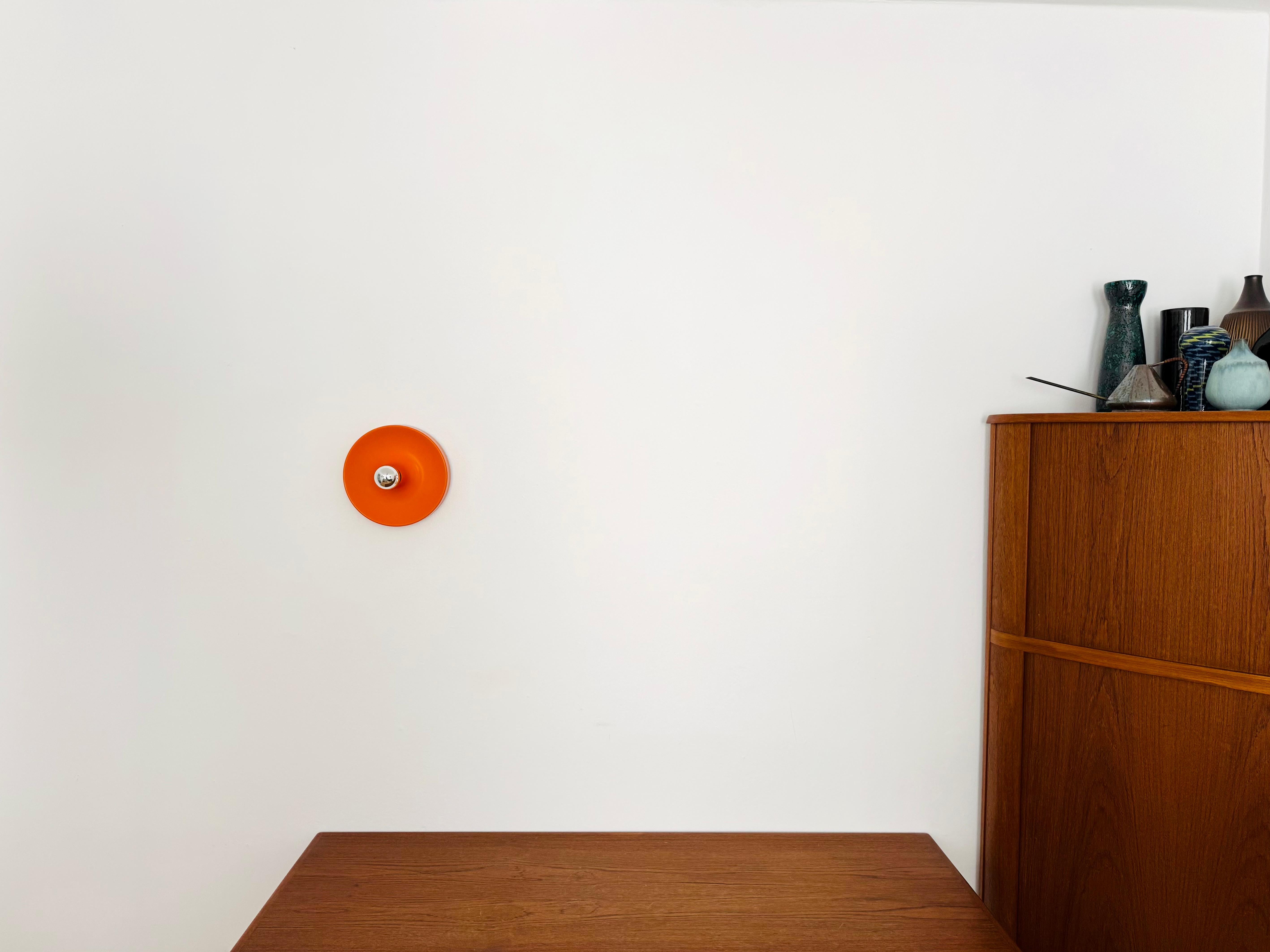 Lámpara de pared o techo Ufo de los años 70 de Staff finales del siglo XX en venta