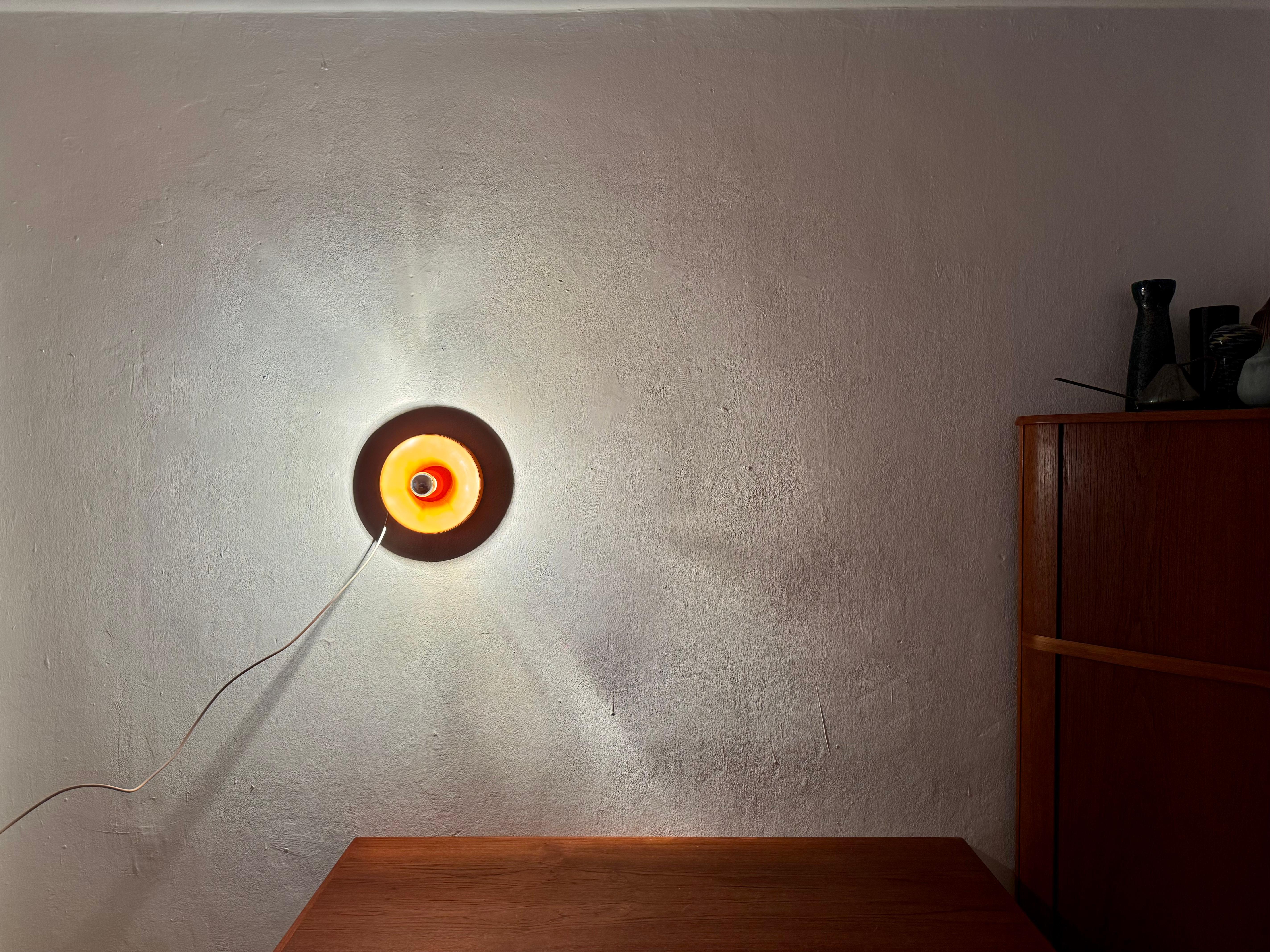 Lámpara de pared o techo Ufo de los años 70 de Staff en venta 2