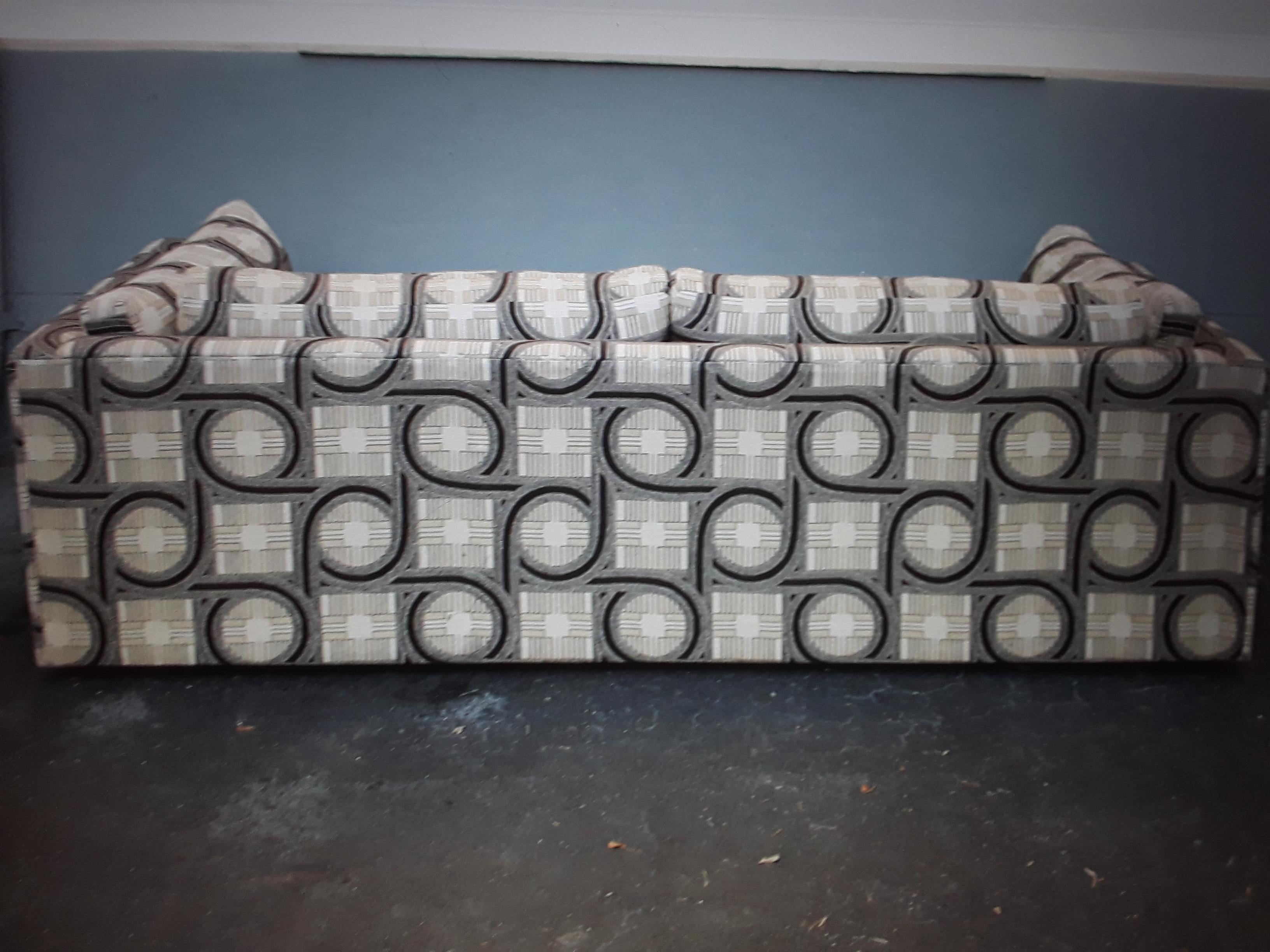 1970's Ultra Modern Sofa with Retro Designer Fabric by Shawnee Penn For Sale 5