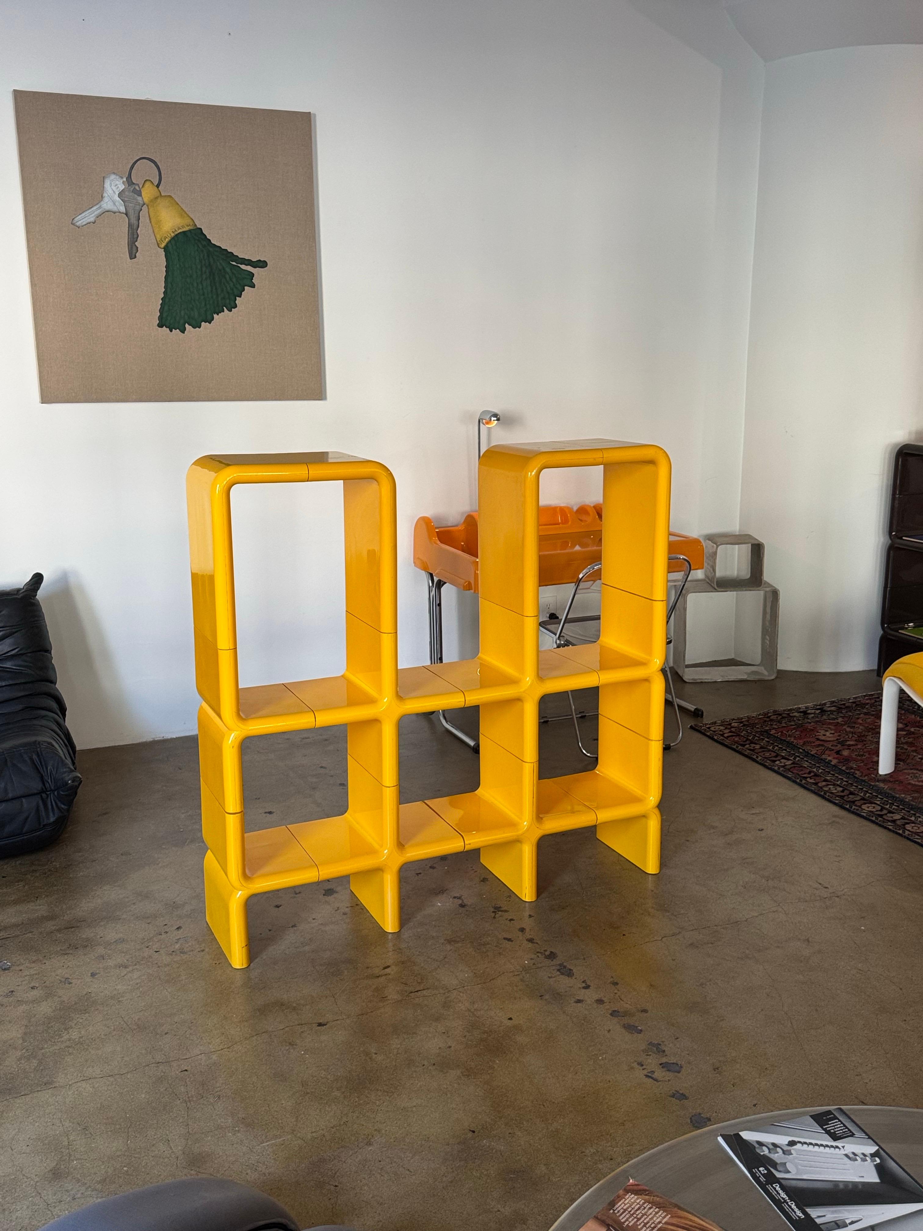 Ère spatiale Système d'étagères modulaires Umbo des années 1970 par Kay Leroy Ruggles en vente