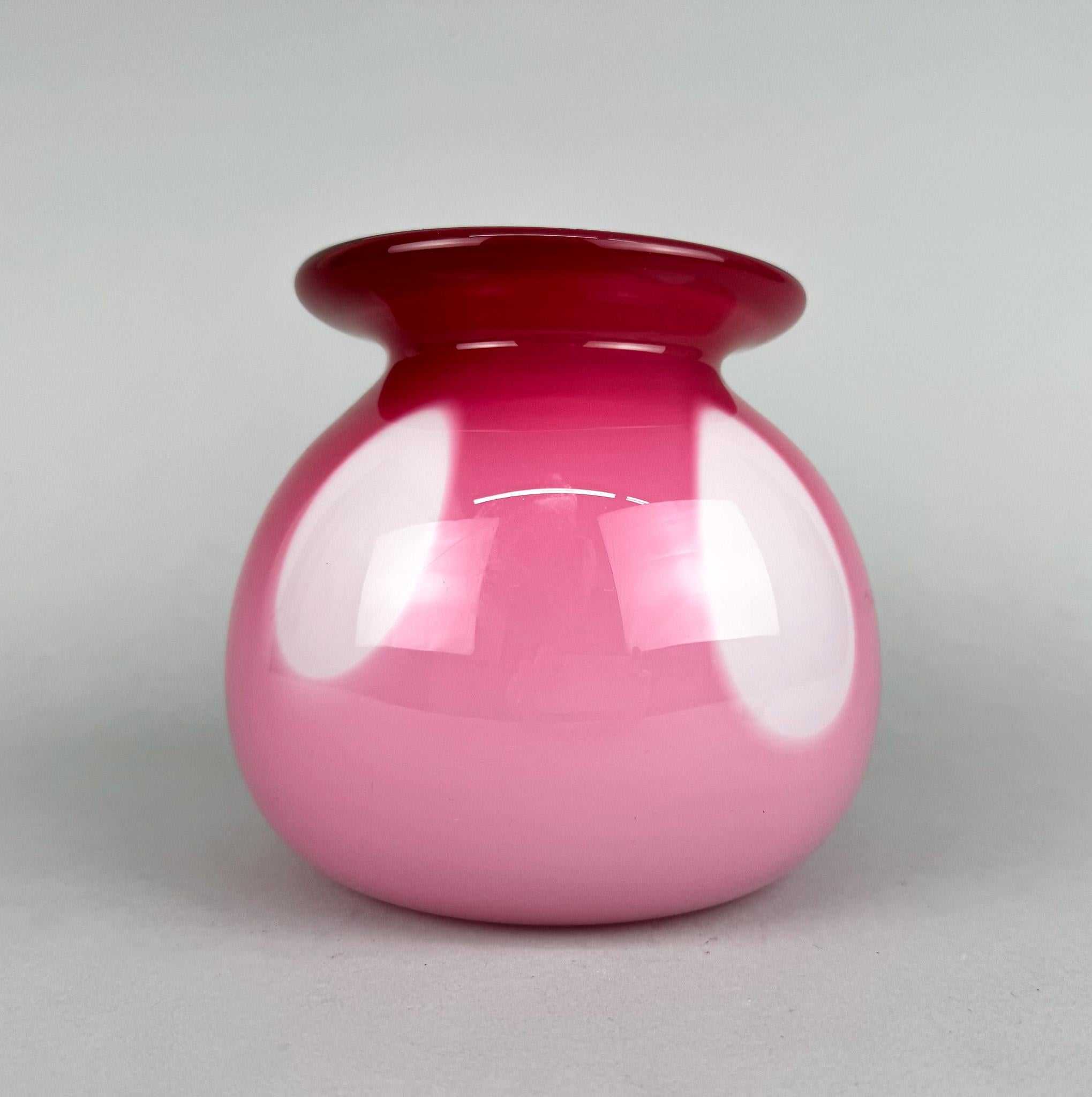 Vintage rare vase in bright pink and white colour. Heavy two layers glass. Very good vintage condition.
