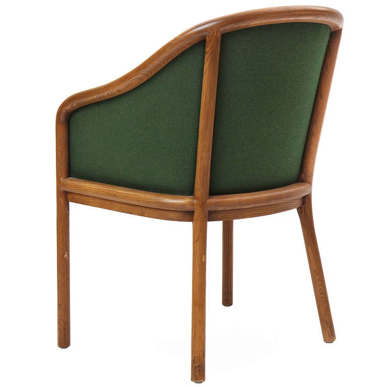 Mid-Century Modern Fauteuil en frêne rembourré des années 1970 de Ward Bennett pour Brickel Associates en vente