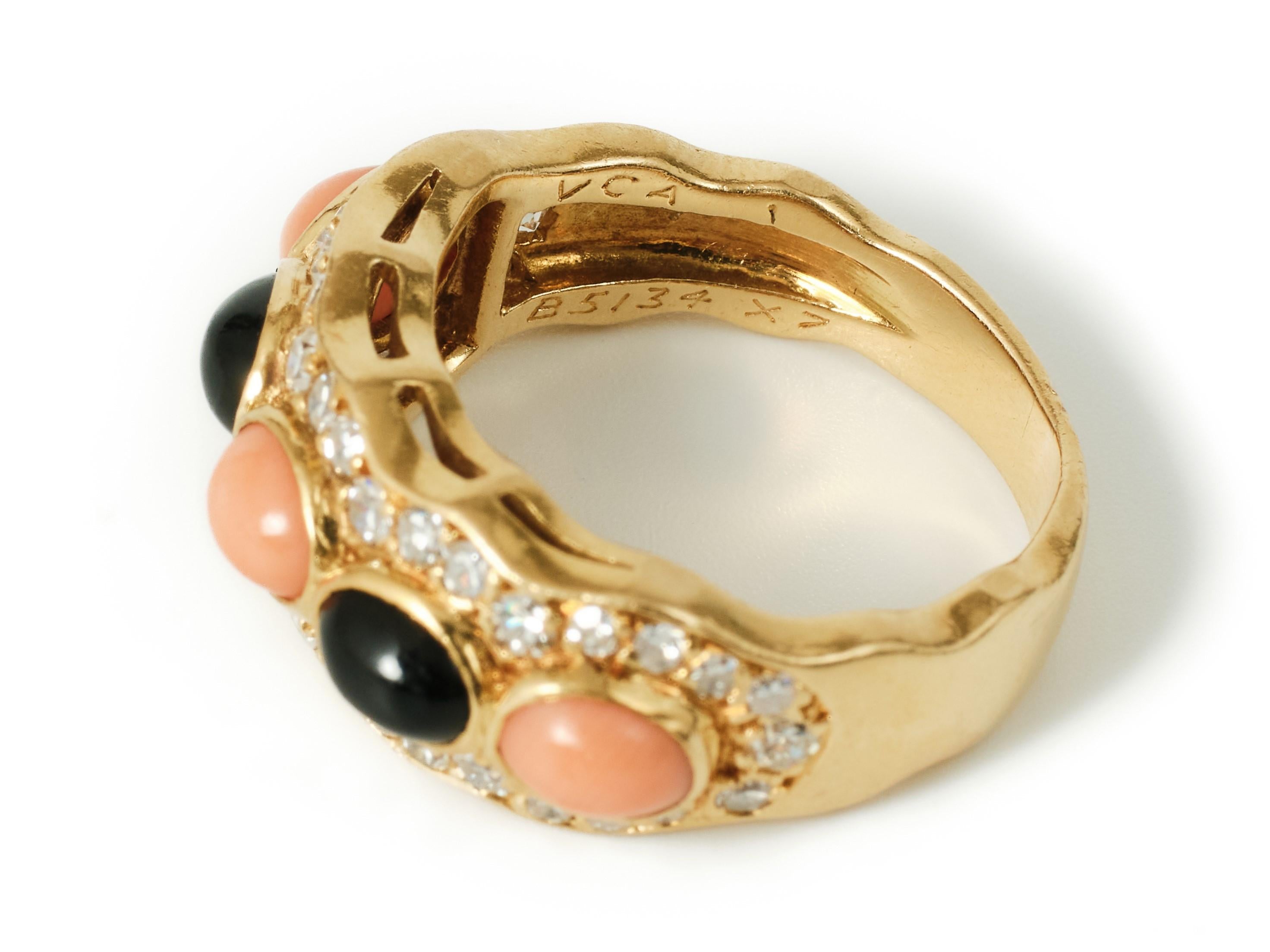 1970s Van Cleef and Arples coral, onyx and diamond ring 5
