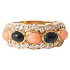 1970s Van Cleef and Arples coral, onyx and diamond ring