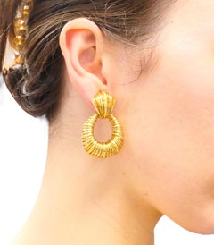 1970s Van Cleef & Arpels 18k Gold Door Knocker Earrings