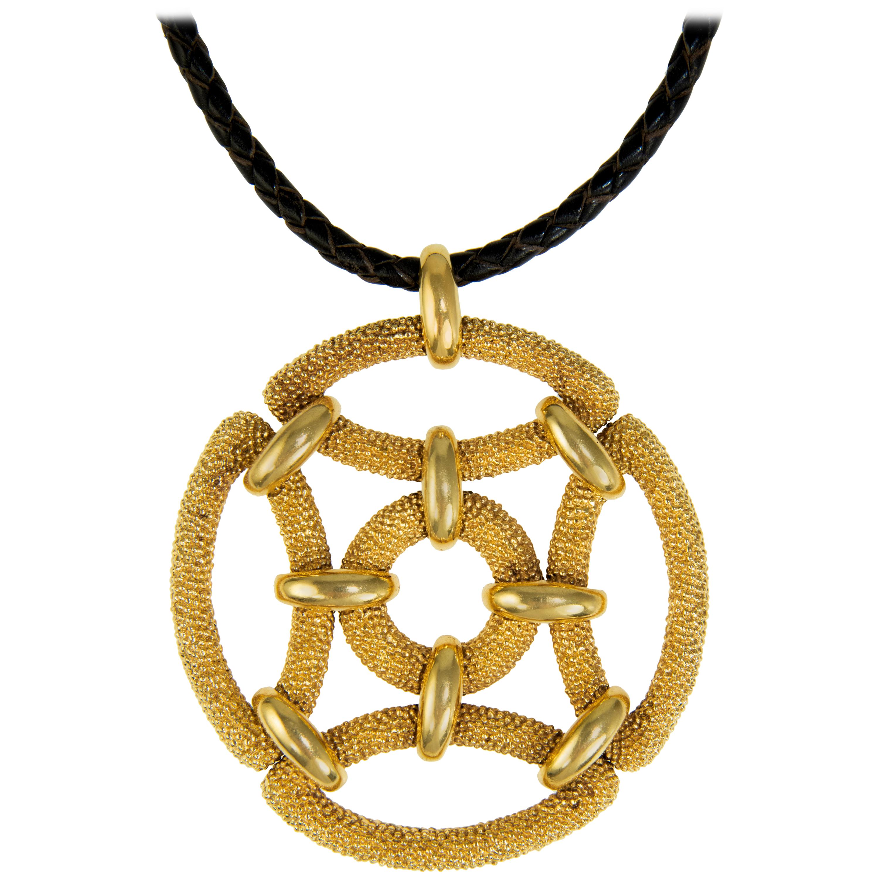 Van Cleef & Arpels Yellow Gold Pendant 1970s