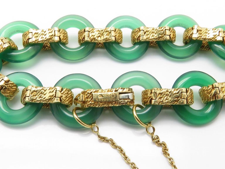 1970s Van Cleef and Arpels Green Agate Gold Bracelet For Sale at