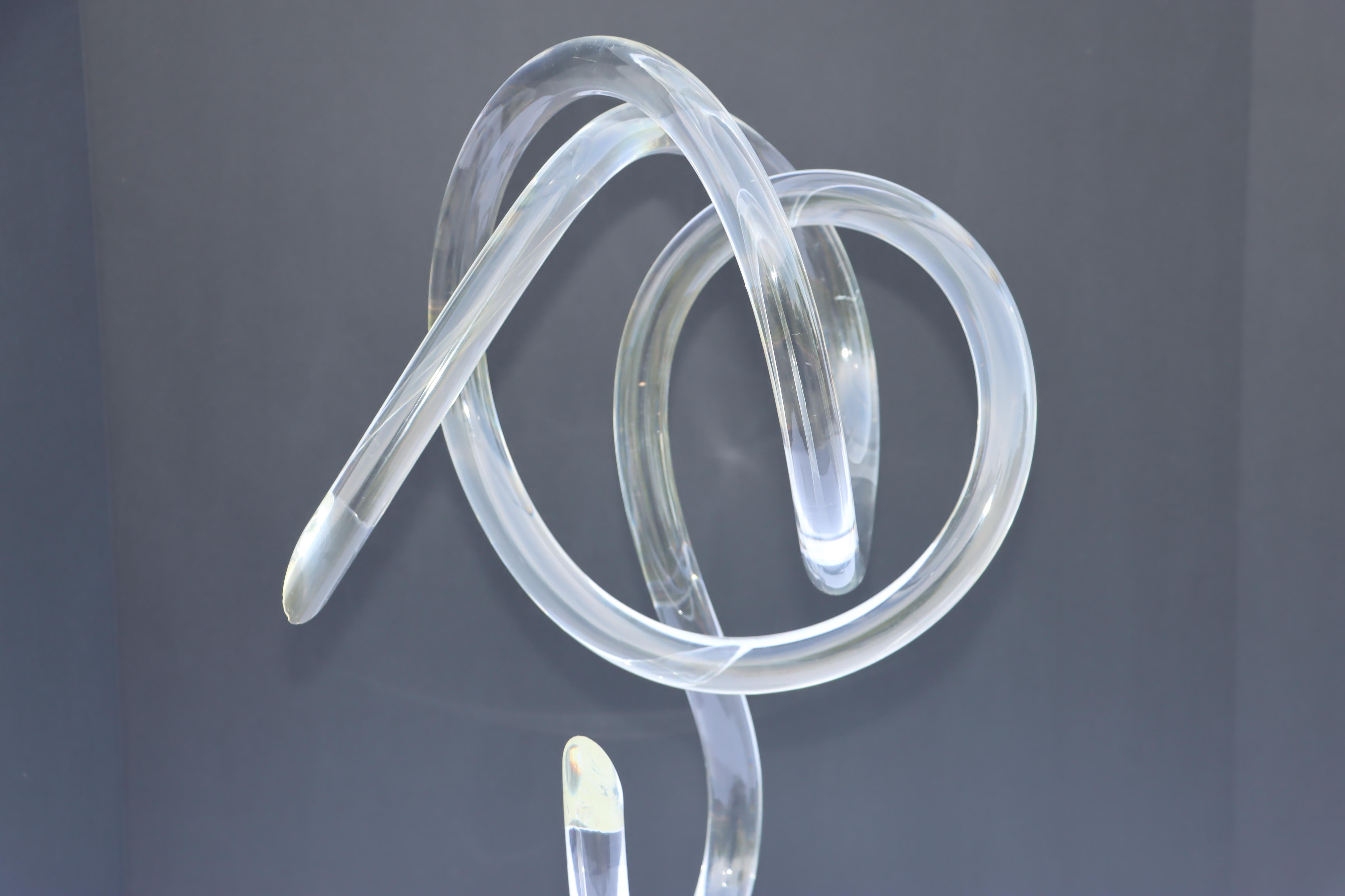 1970's Van Teal Verdrehte Lucite Tisch Skulptur im Angebot 2