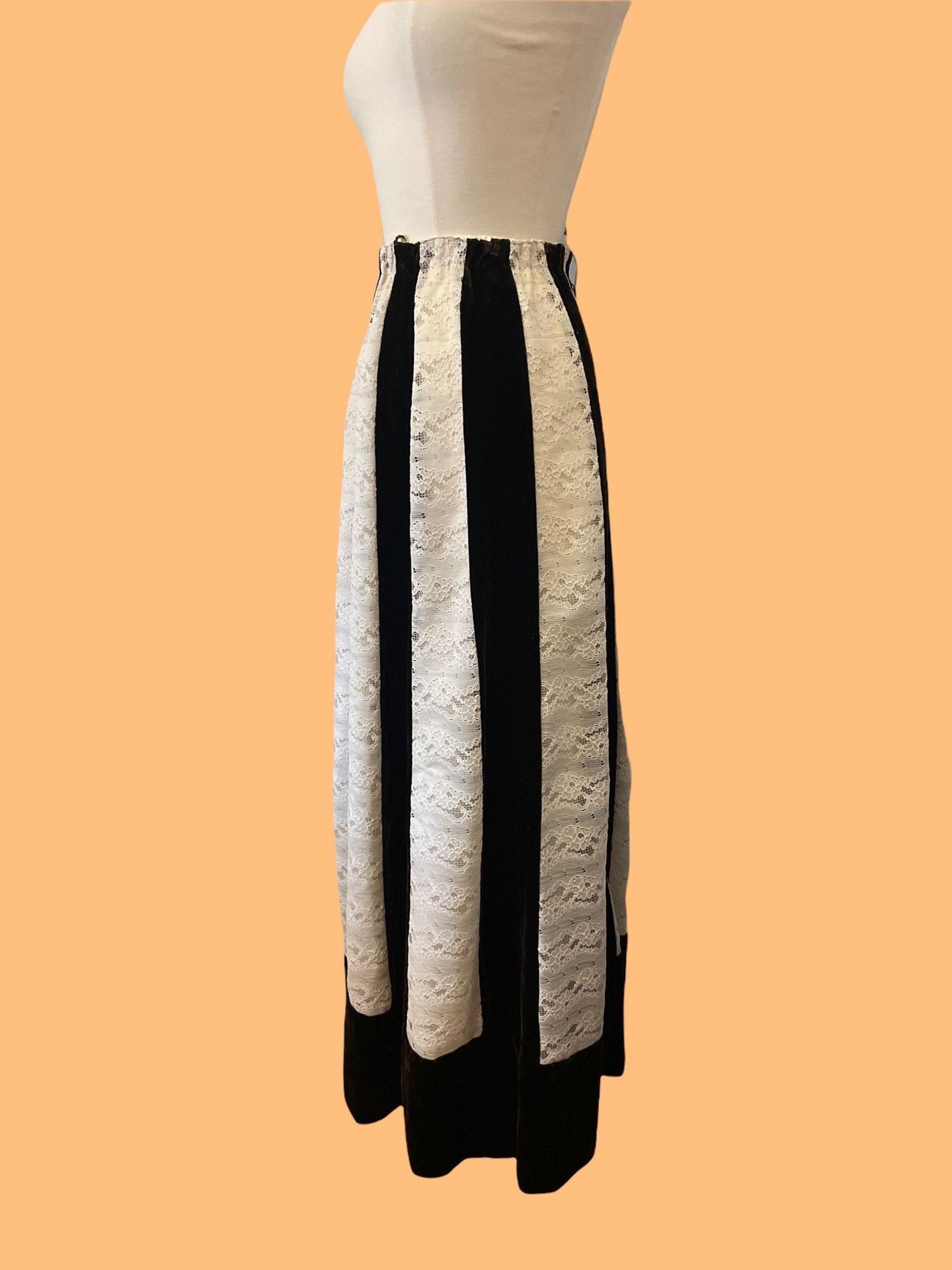 Women's 1970s velvet and lace maxi skirt For Sale