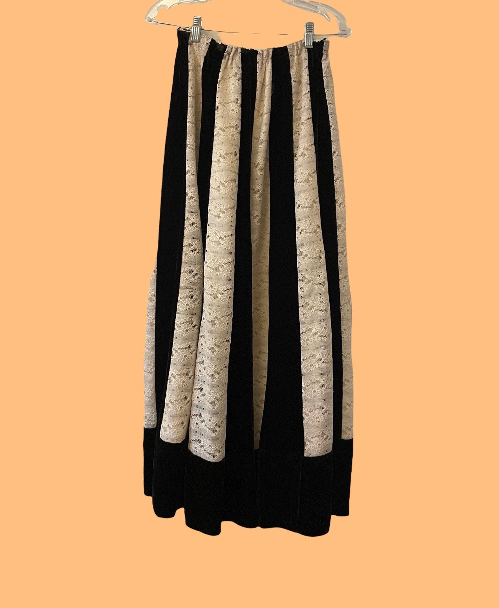 Brown Velvet and Cream Lace Maxi Skirt, Circa 1970s For Sale 3