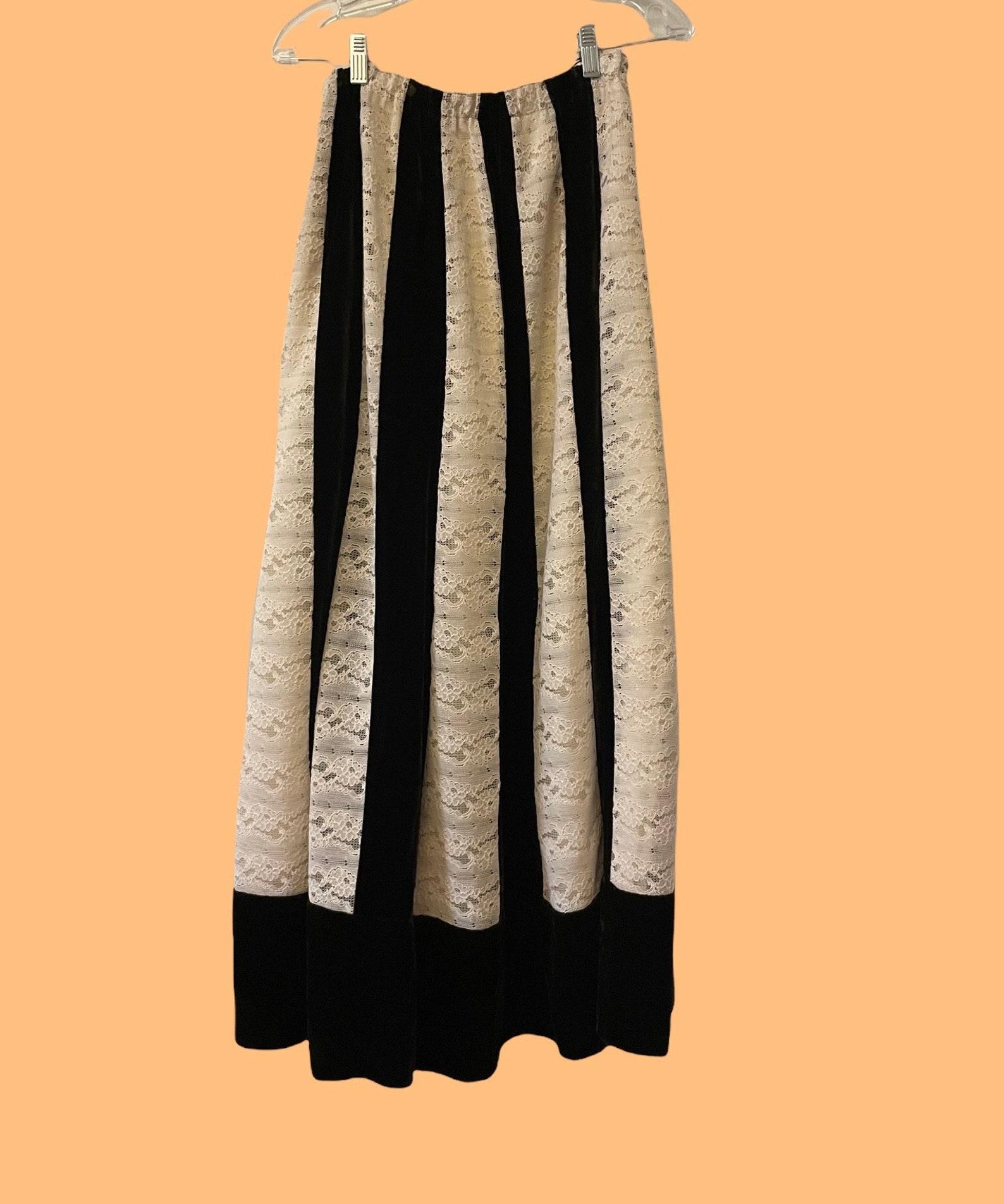 Brown Velvet and Cream Lace Maxi Skirt, Circa 1970s For Sale 4