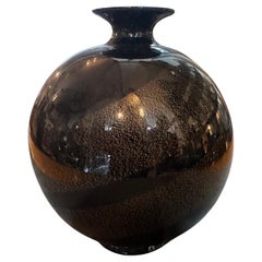 Vaso in vetro di Murano nero e oro in stile Mid-Century Modern di Venini del 1970