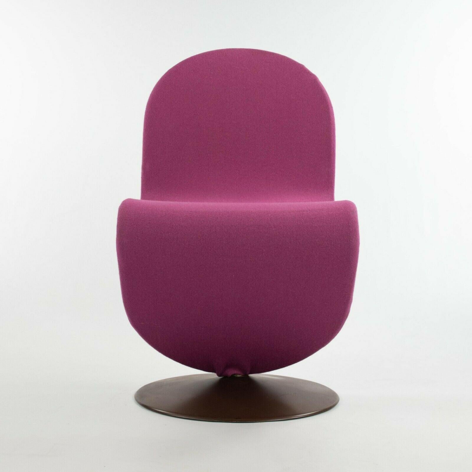 1970s Verner Panton for Fritz Hansen 1-2-3 Dining Side Chair in Magenta Fabric For Sale 1