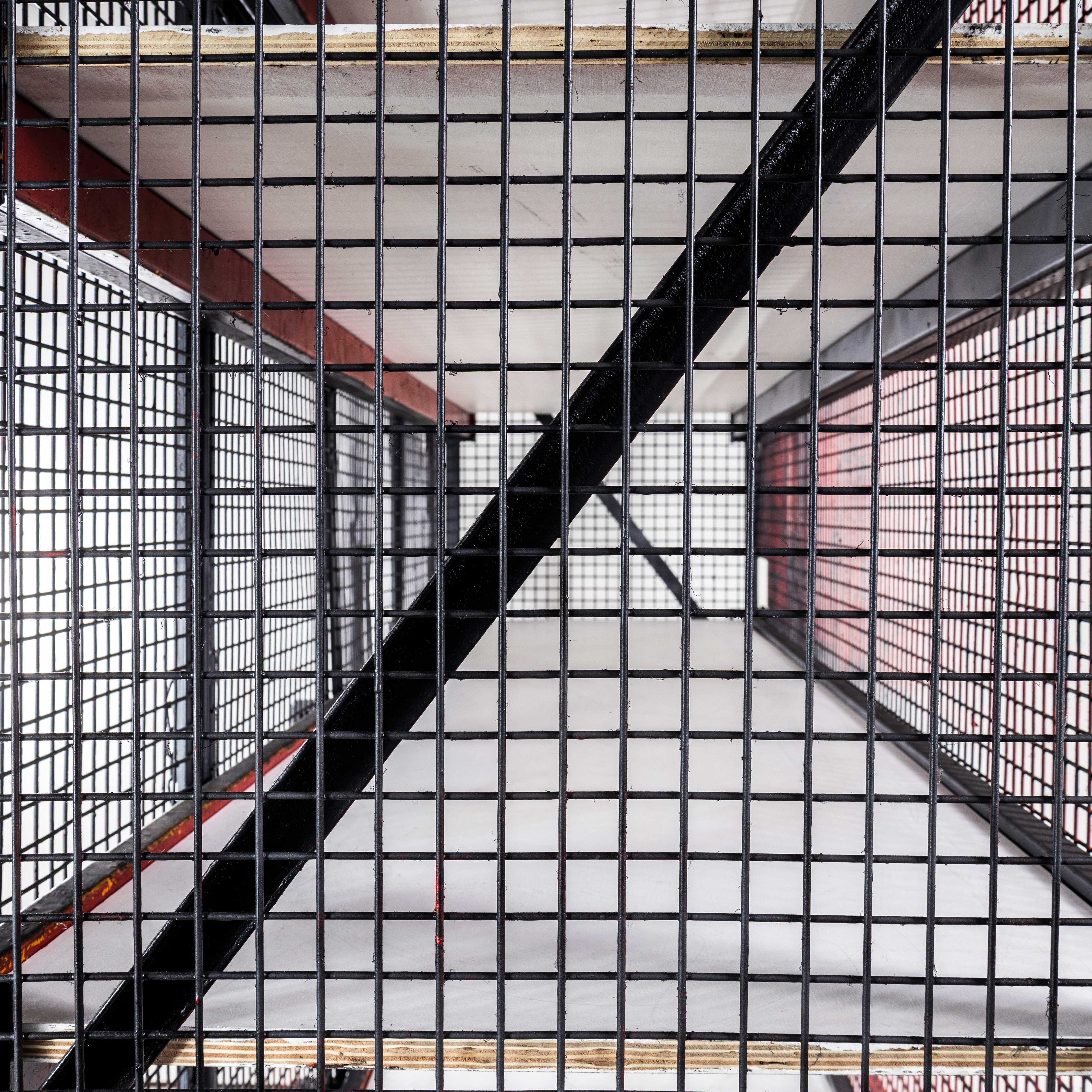 Fine XX secolo Armadio industriale a gabbia molto pesante degli anni '70 in vendita