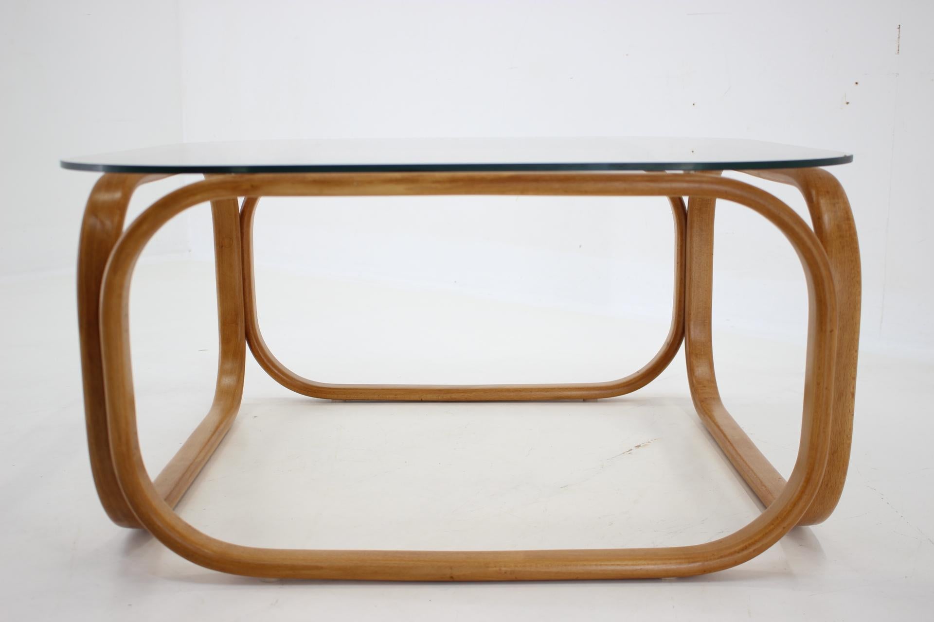 1970s Very Rare Jan Bočan Bentwood Coffee Table, Czechoslovakia 6