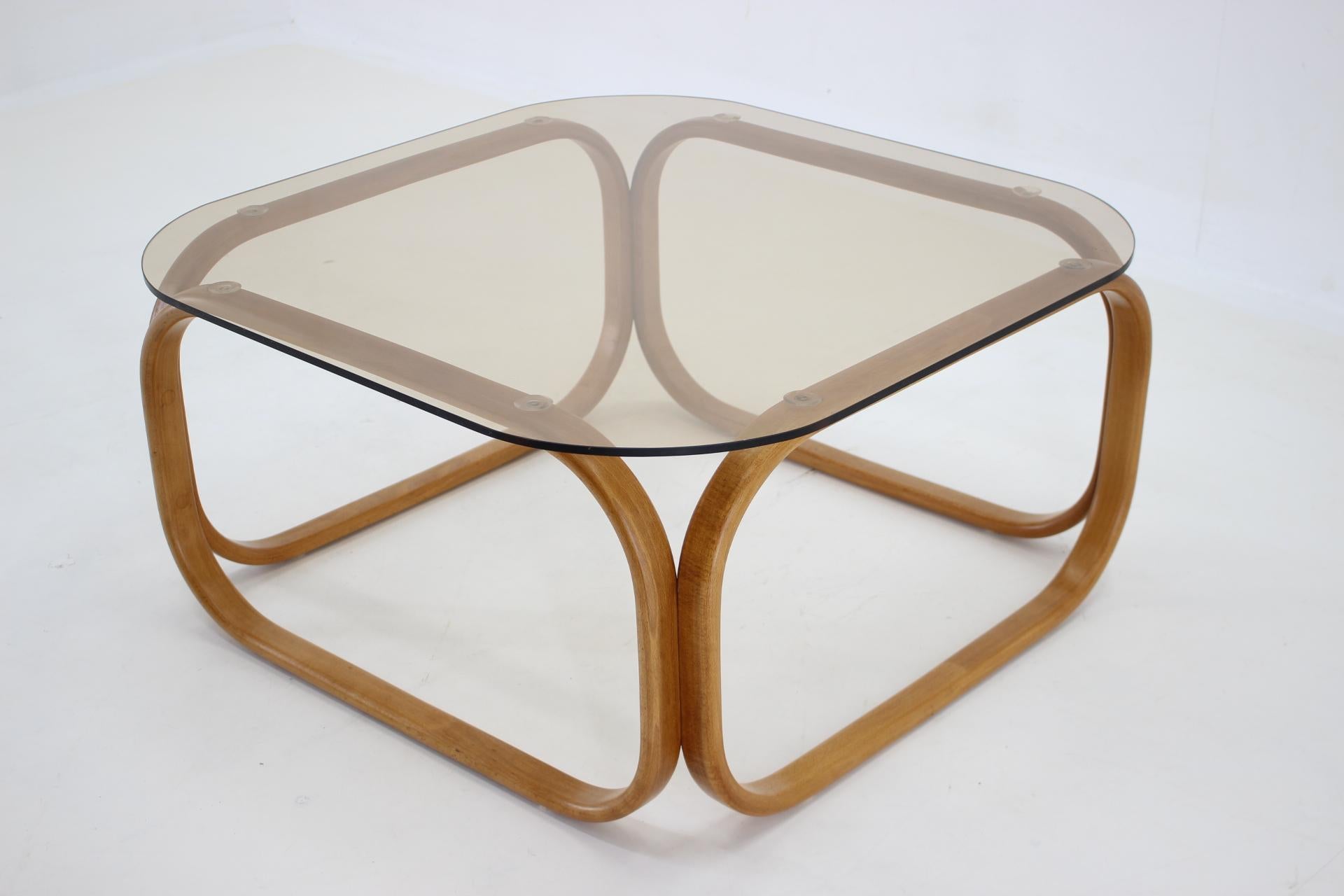 - originally designed for Czechoslovak Embassy in Stockholm
- Carefully refurbished 
- Smoked top glass 