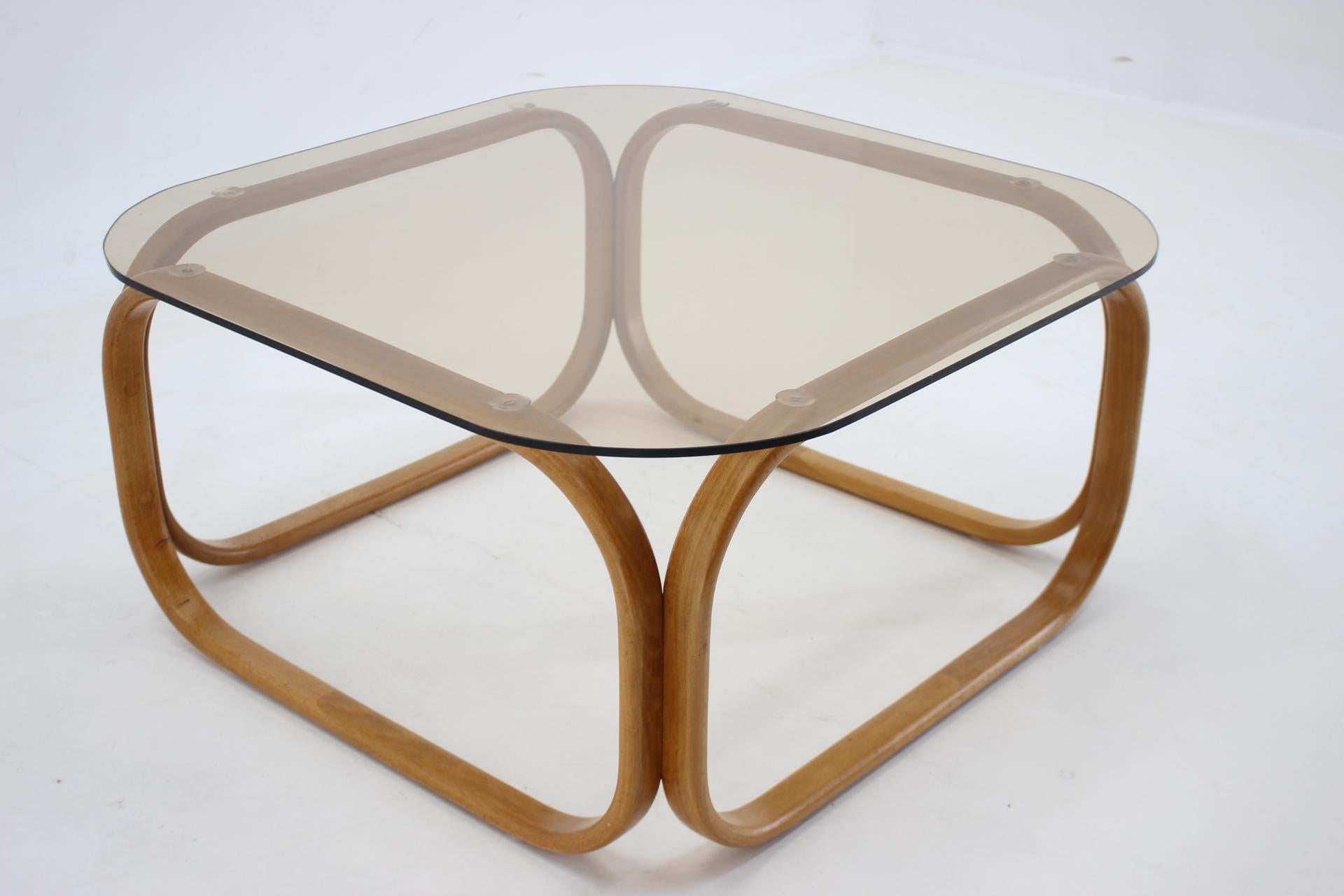 1970s Very Rare Jan Bočan Bentwood Coffee Table, Czechoslovakia In Good Condition In Praha, CZ