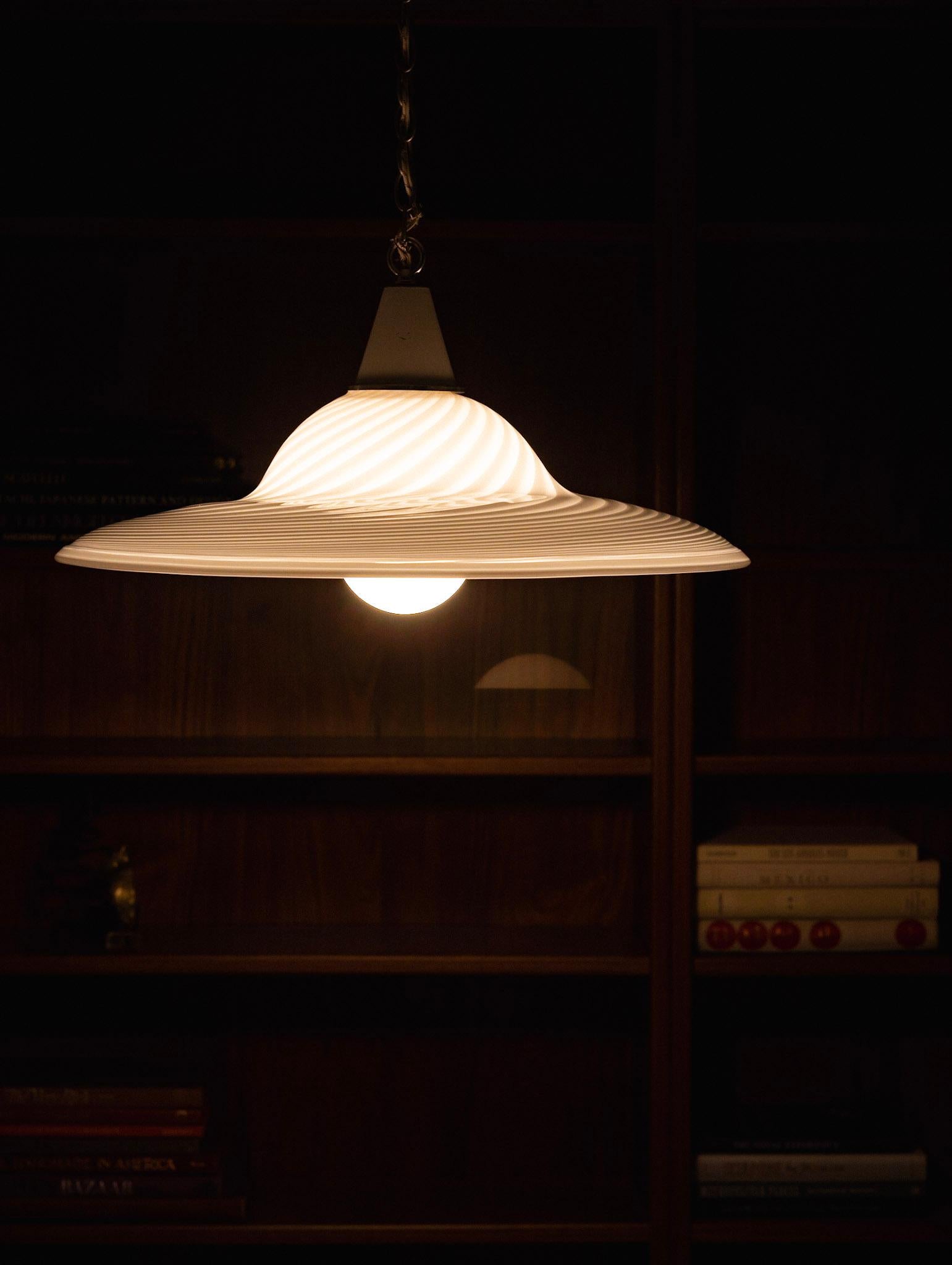 1970s Vetri Murano Swirl Pendant Lamp For Sale 2