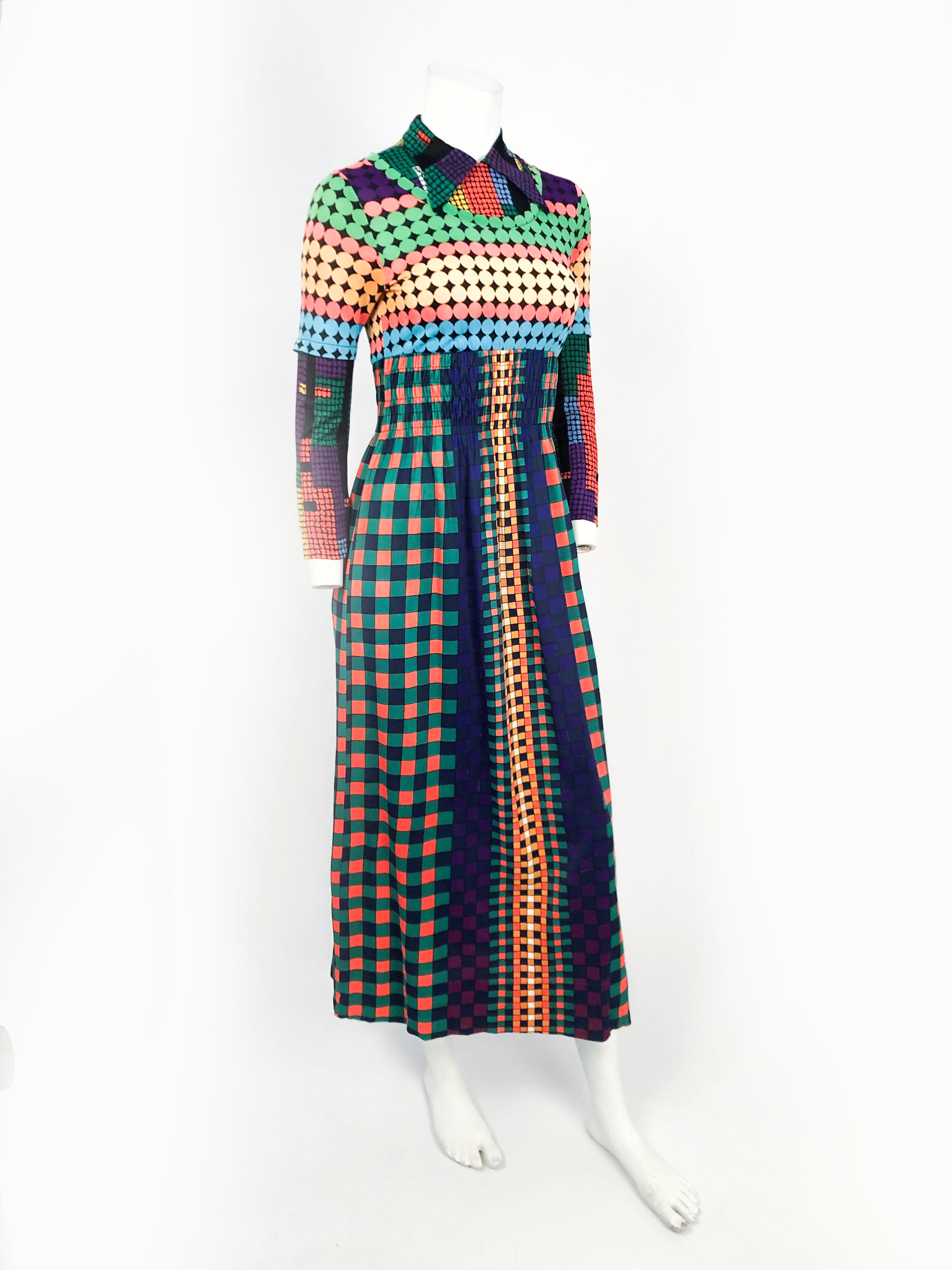 1970s Vibrant Geometric Printed Dress In Good Condition In San Francisco, CA