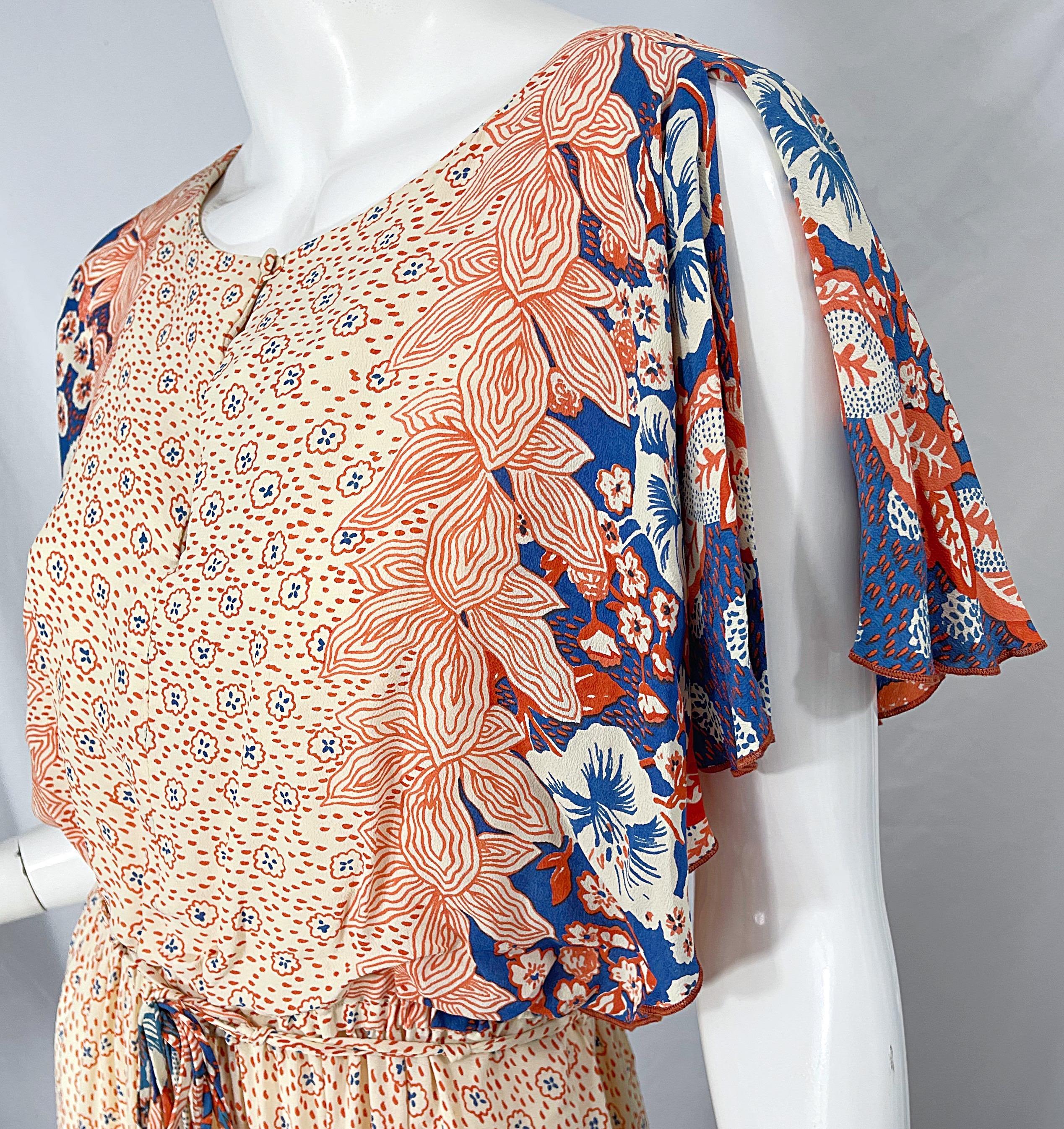1970er Victor Costa Vintage 70er Viskose-Boho-Kleid mit kalten Schultern und Blumendruck (Beige) im Angebot