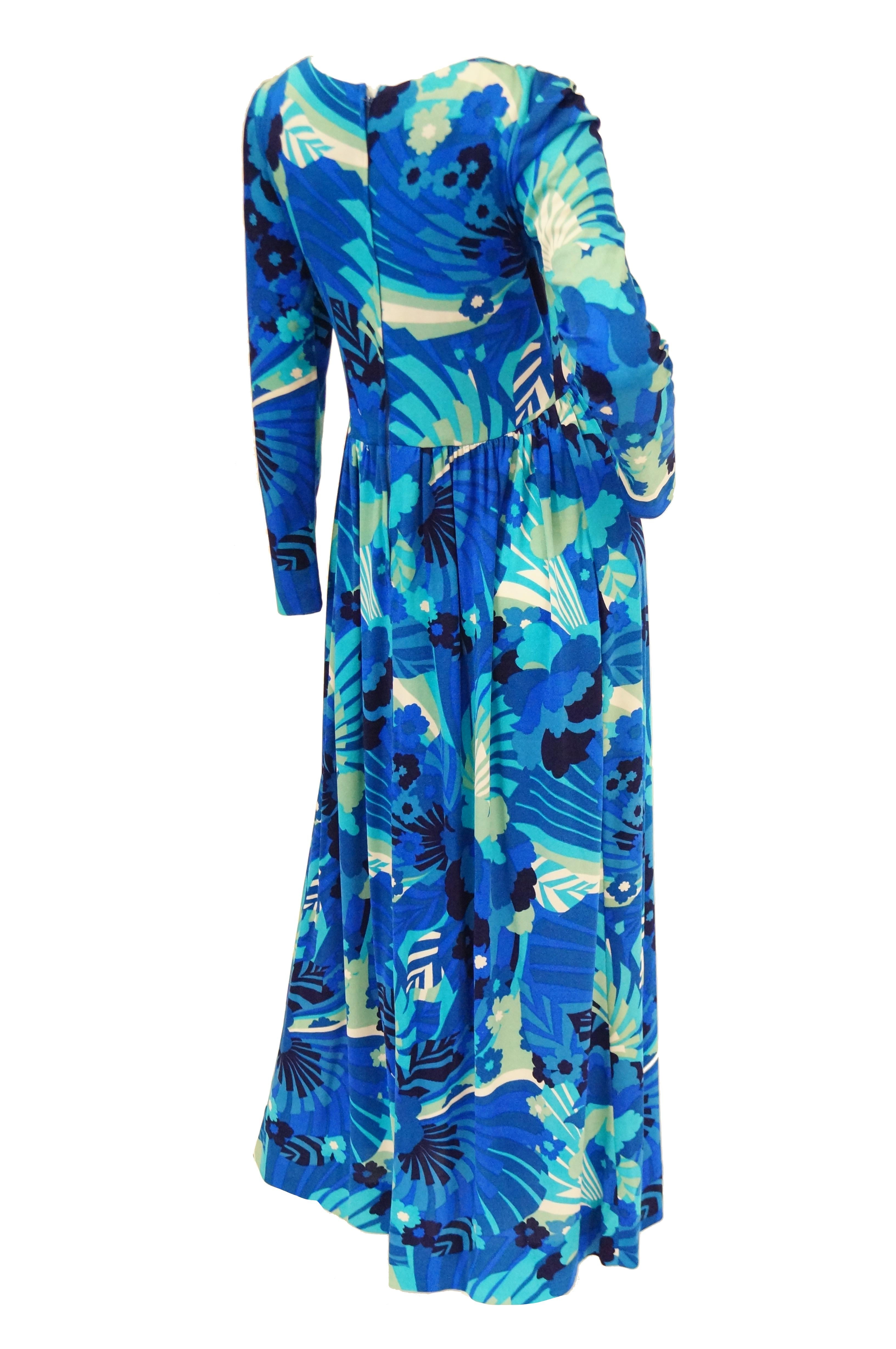 1970s Victor Costa Funky Blue Floral Knit Maxi Dress In Good Condition For Sale In Houston, TX