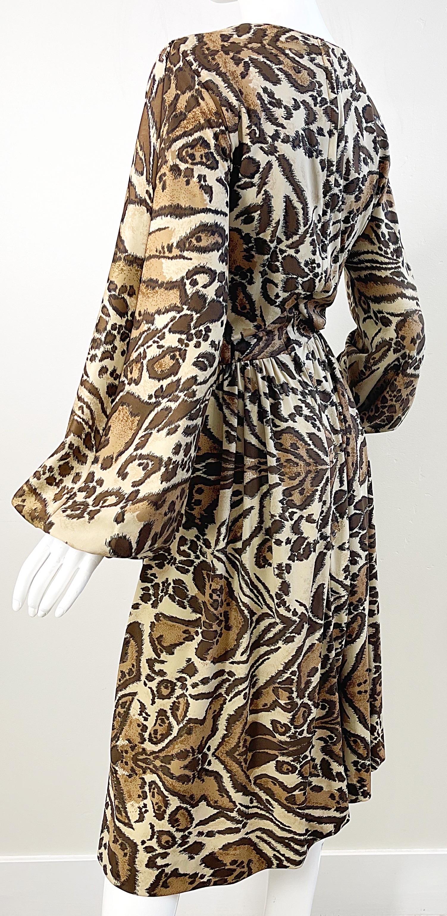 1970s Victor Costa Leopard Safari Animal Print Long Sleeve Vintage 70s Dress For Sale 1