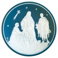 1970s Villeroy & Boch Plate Pâte-sur-pâte in Turquoise, Christmas Scene