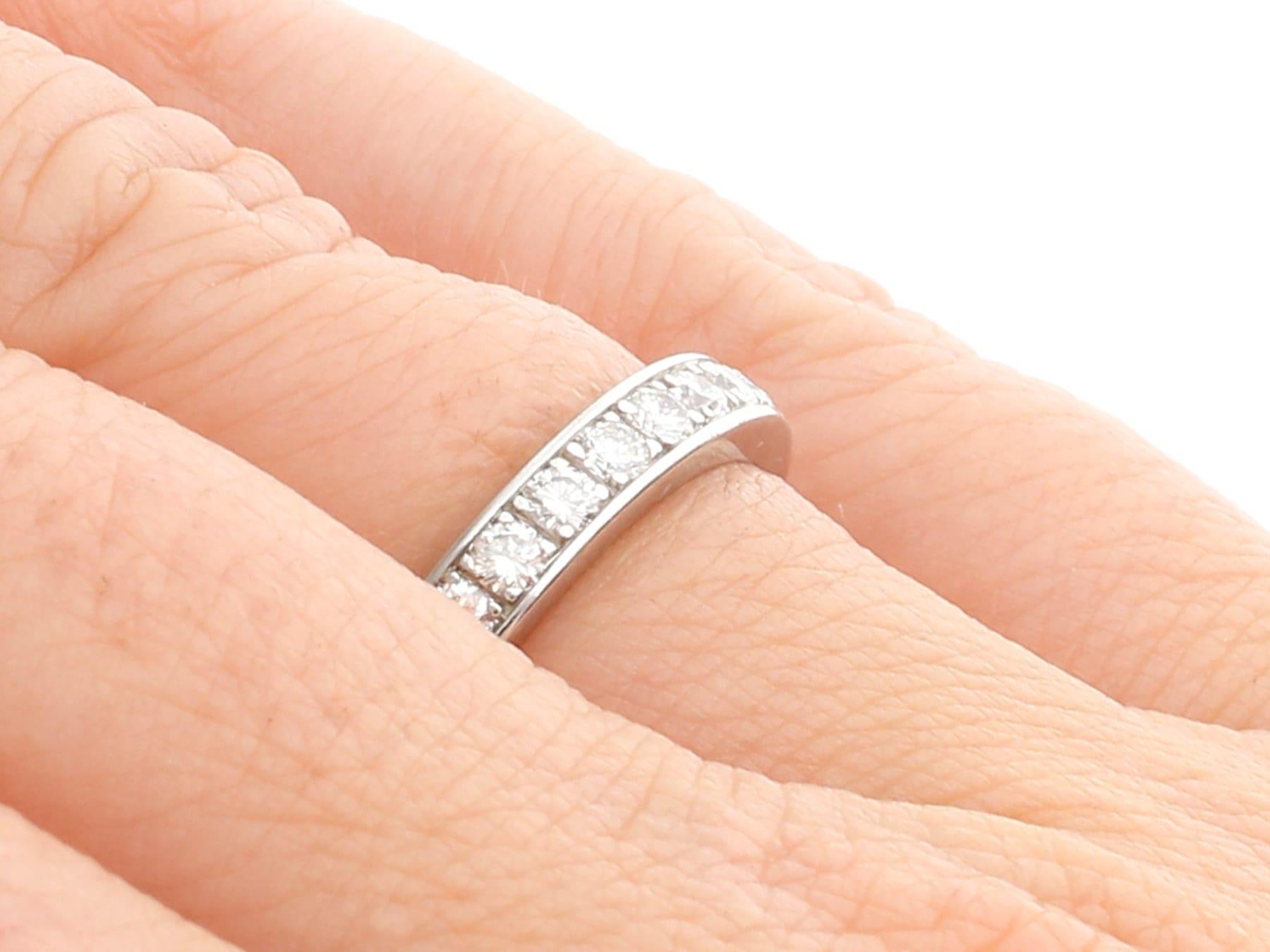 1970s Vintage 1.25 Carat Diamond and White Gold Full Eternity Ring For Sale 3