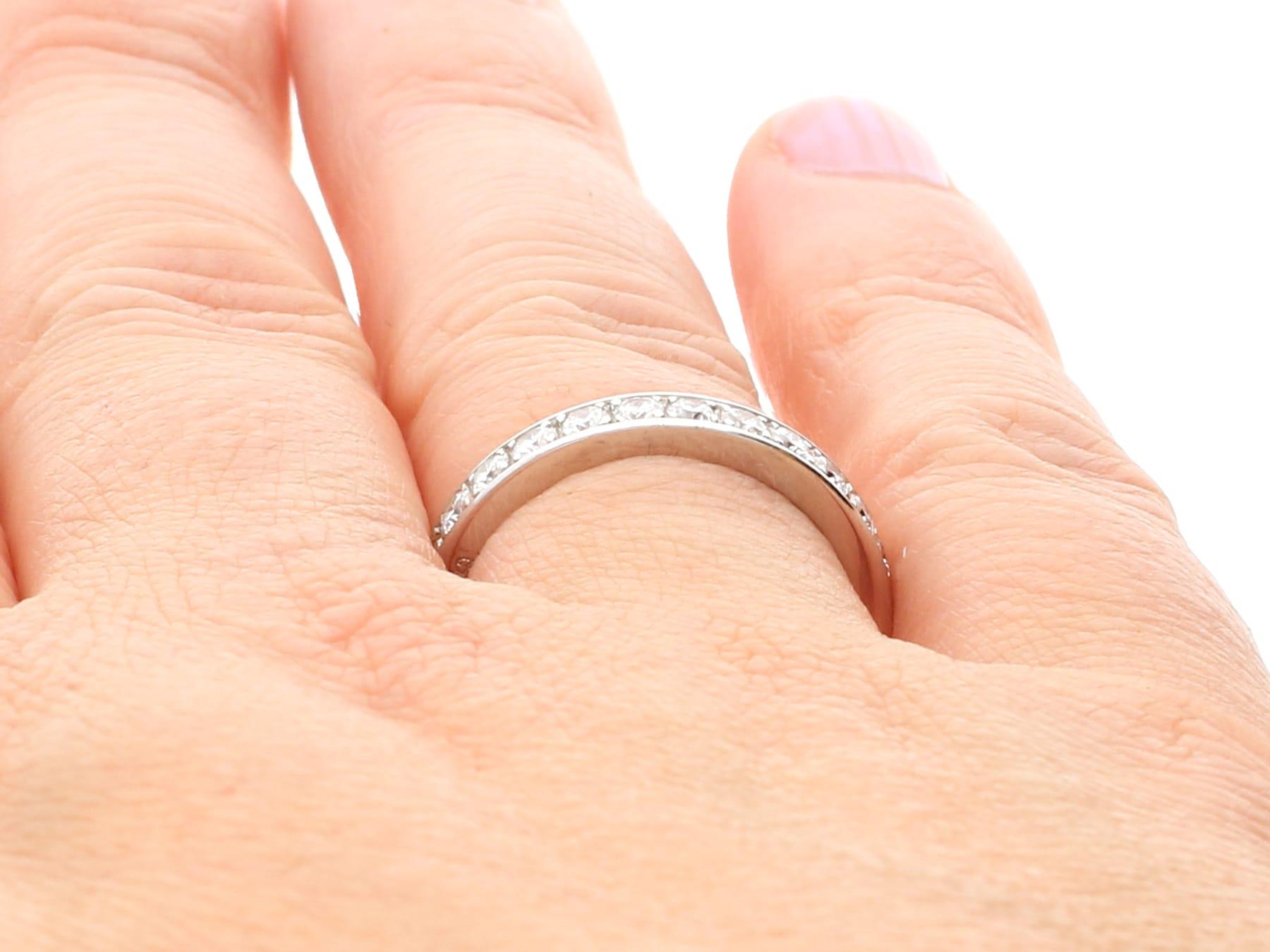 1970s Vintage 1.25 Carat Diamond and White Gold Full Eternity Ring For Sale 4