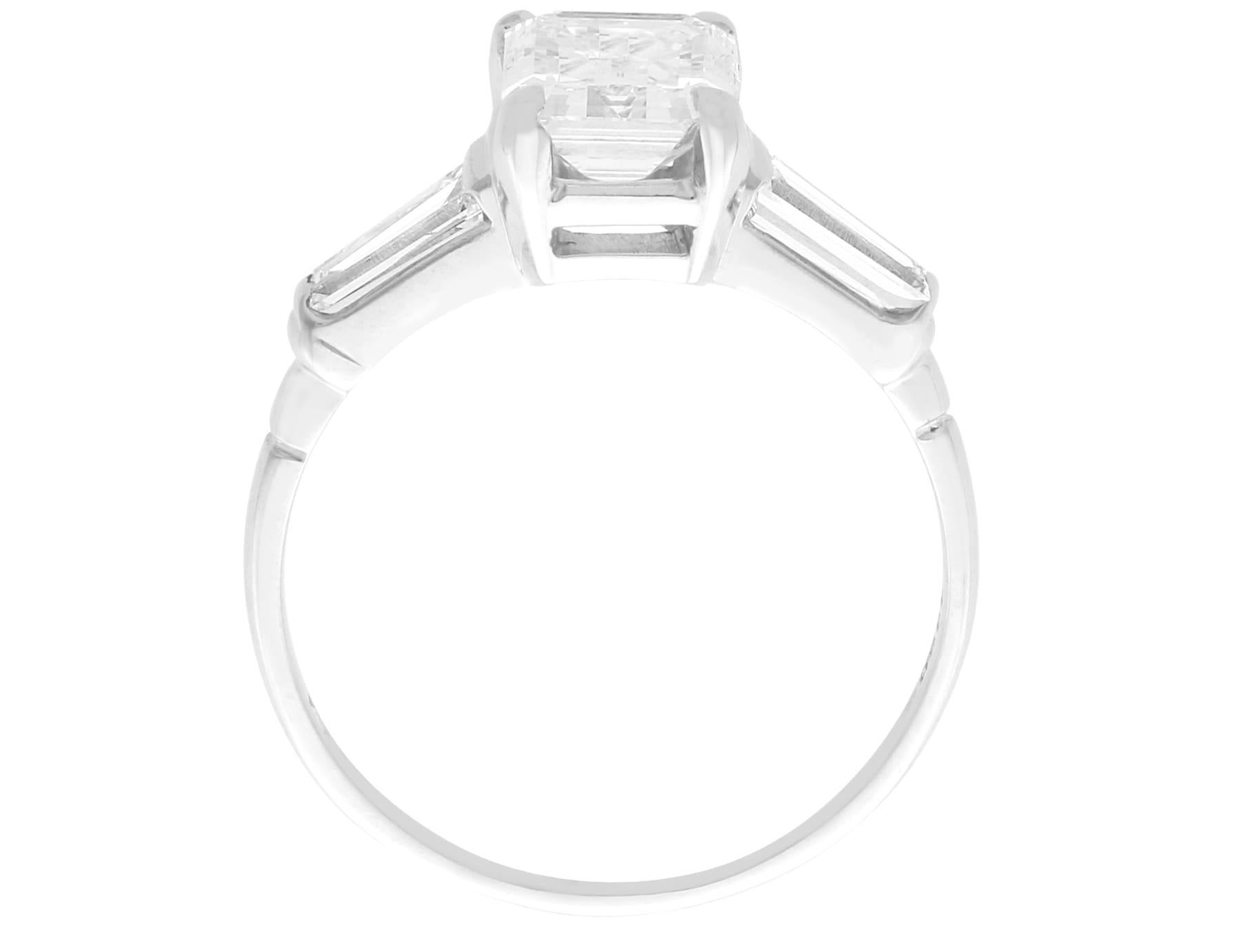 Women's or Men's Vintage 1.75 Carat Asscher cut Diamond Solitaire Ring in White Gold  For Sale