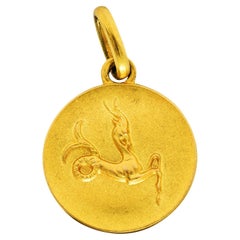 1970's Vintage 18 Karat Yellow Gold Capricorn Zodiac Charm
