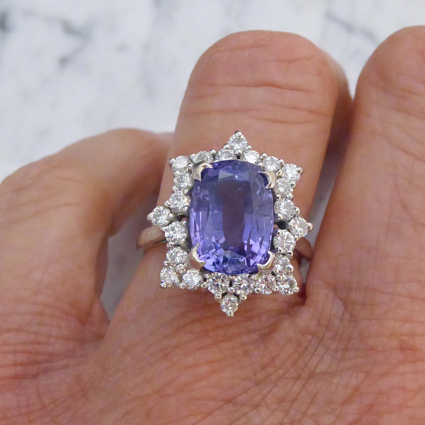 5.0 Carat Purple Sapphire and Diamond Ring, 1970s Vintage Cluster Style In Good Condition In Yorkshire, West Yorkshire