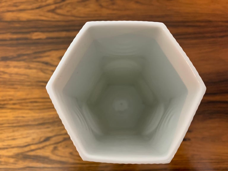 1970s Vintage AK Kaiser West Germany Hexagonal White Gloss Op Art Vase at 1stDibs