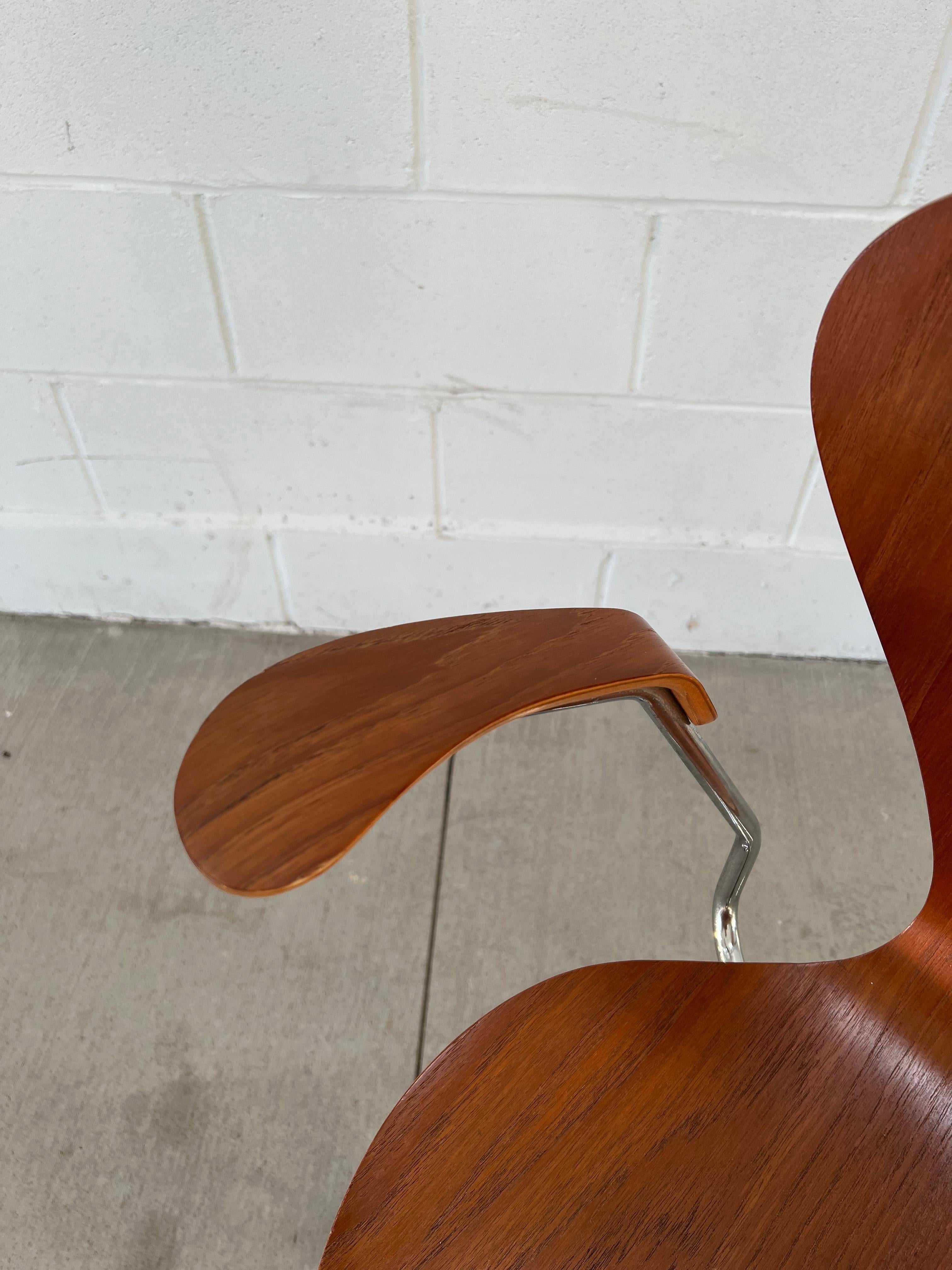 1970s, Vintage Arne Jacobsen for Fritz Hansen Teak 3217 Desk Chair 2