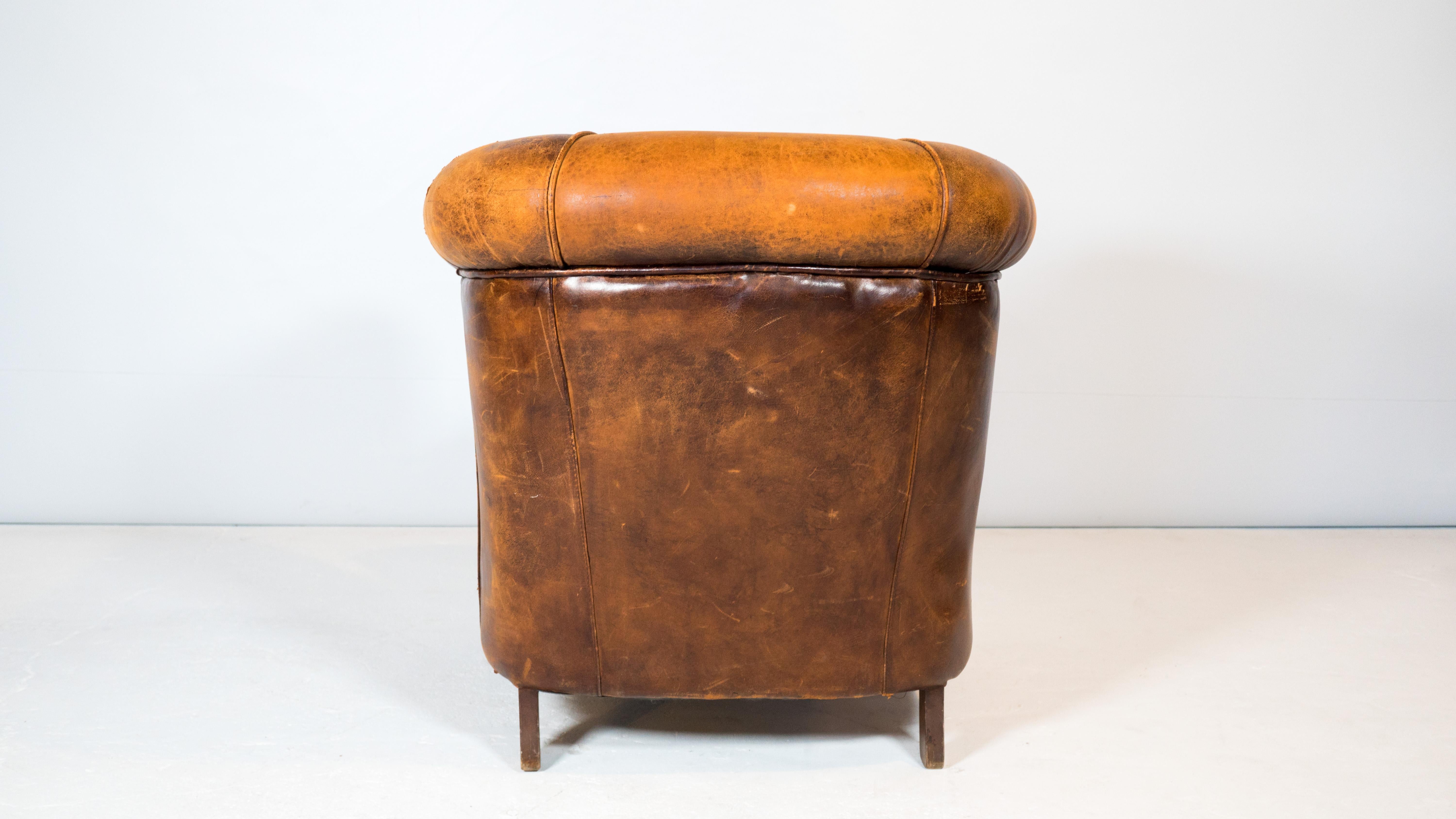 1970s Vintage Art Deco Distressed Leather Club Chair For Sale 8