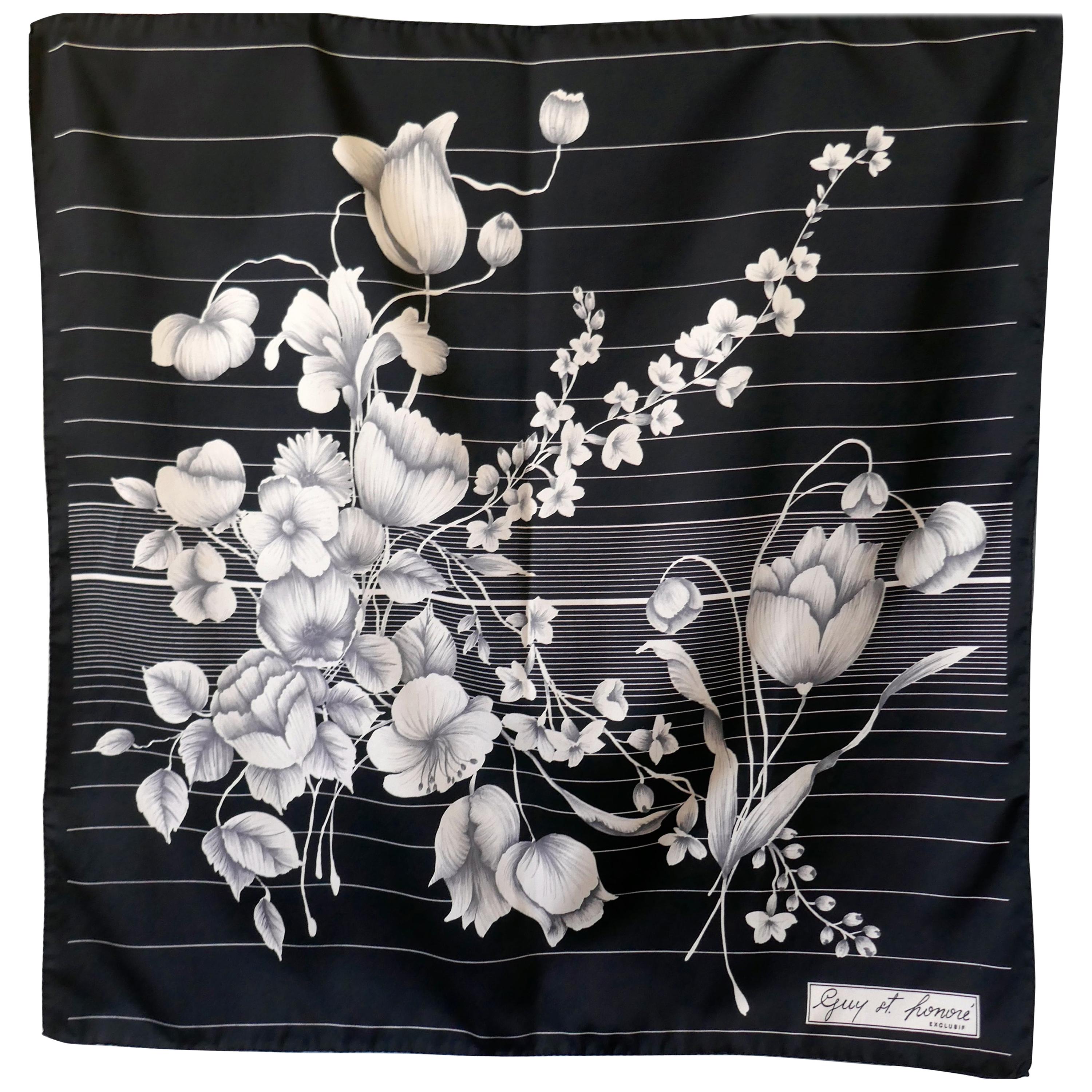 1970s Vintage Art Scarf, Chic Design in Black and White from Guy st. Honoré 
