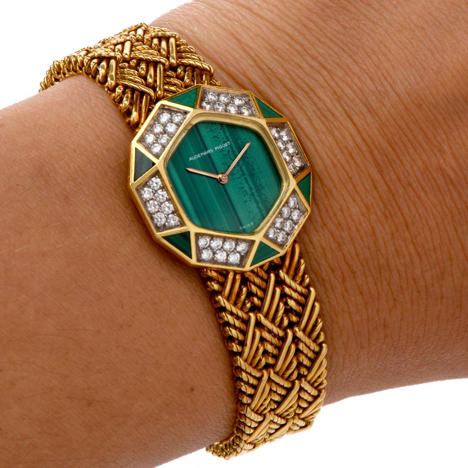 Round Cut 1970s Audemars Piguet Diamond and Malachite 18 Karat Yellow Gold Women’s Watch