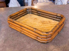 1970er Vintage Tablett aus Bambus und geflochtenem Rattan, Hollywood Regency Stil.