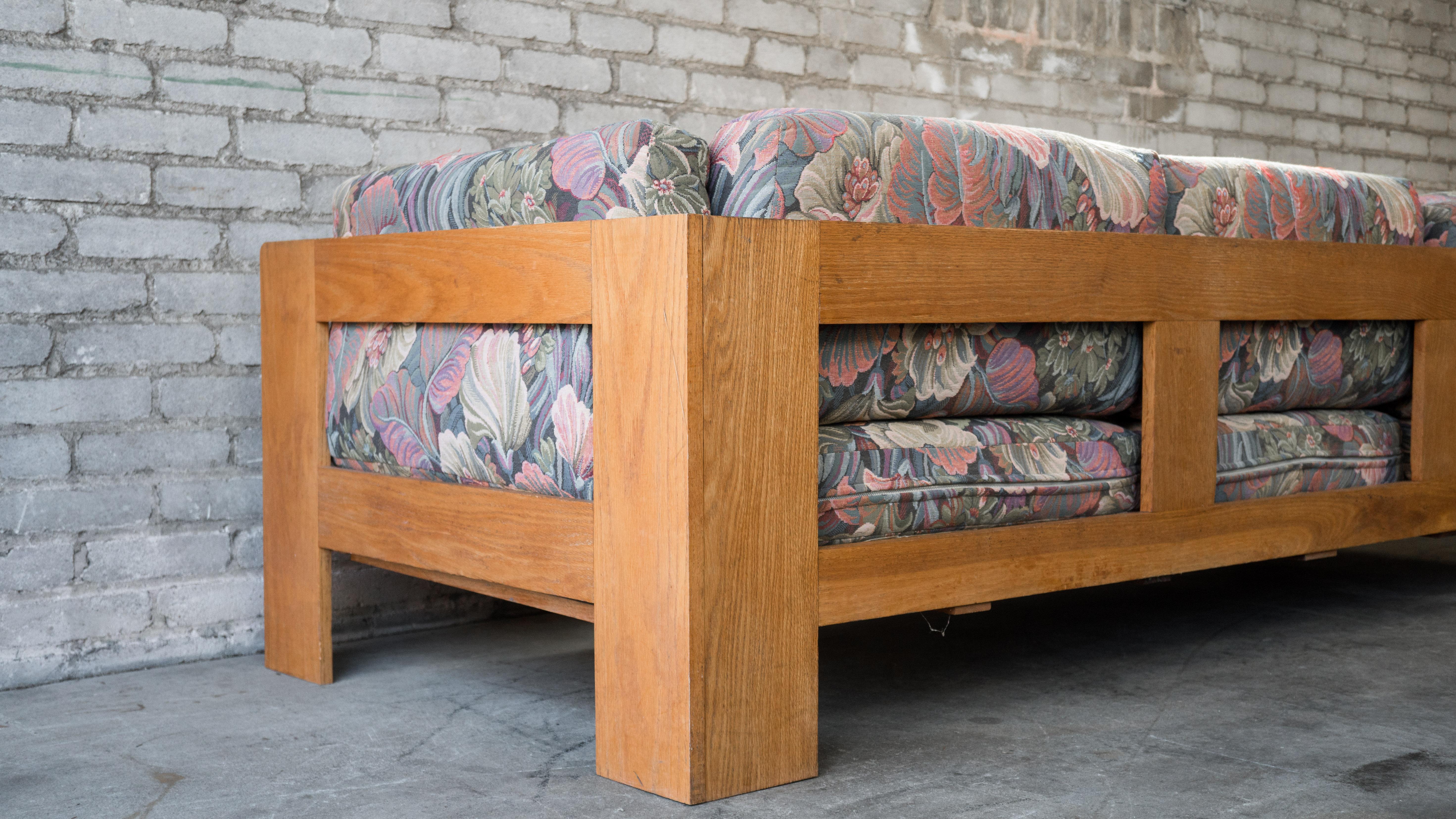 1970 Vintage Bastiano Style Oak Sofa en vente 4