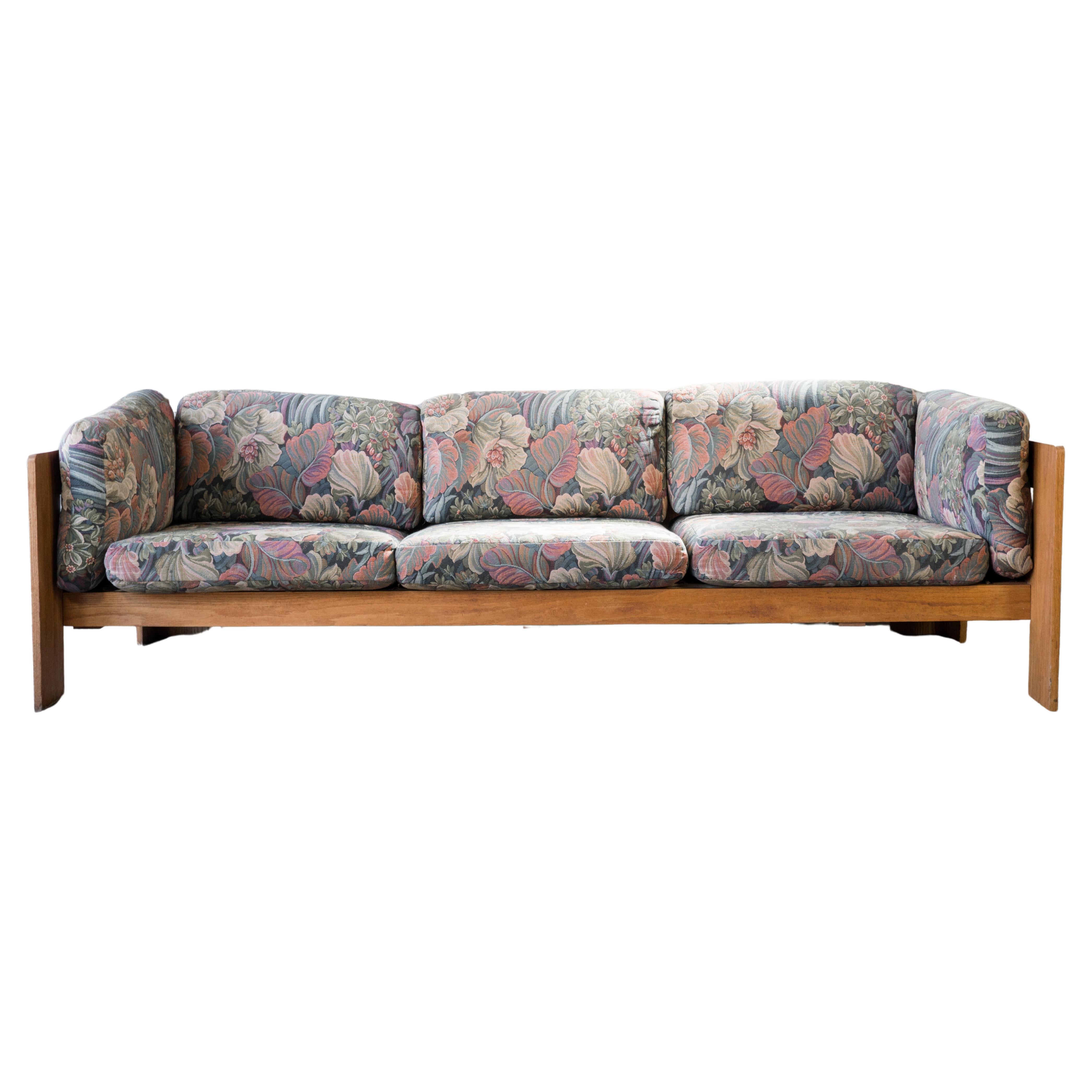 1970er Vintage Bastiano Stil Eiche Sofa im Angebot