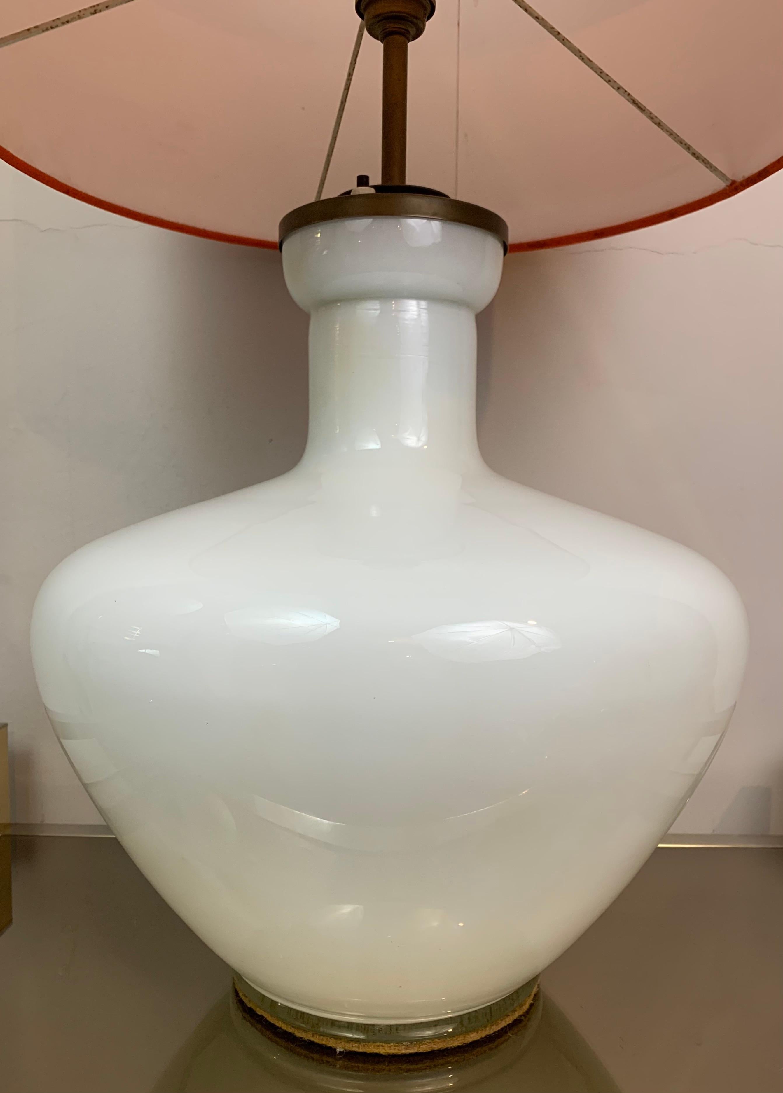 1970s Vintage Belgium White & Clear Illuminated Bulbous Glass & Brass Lamp Base 8