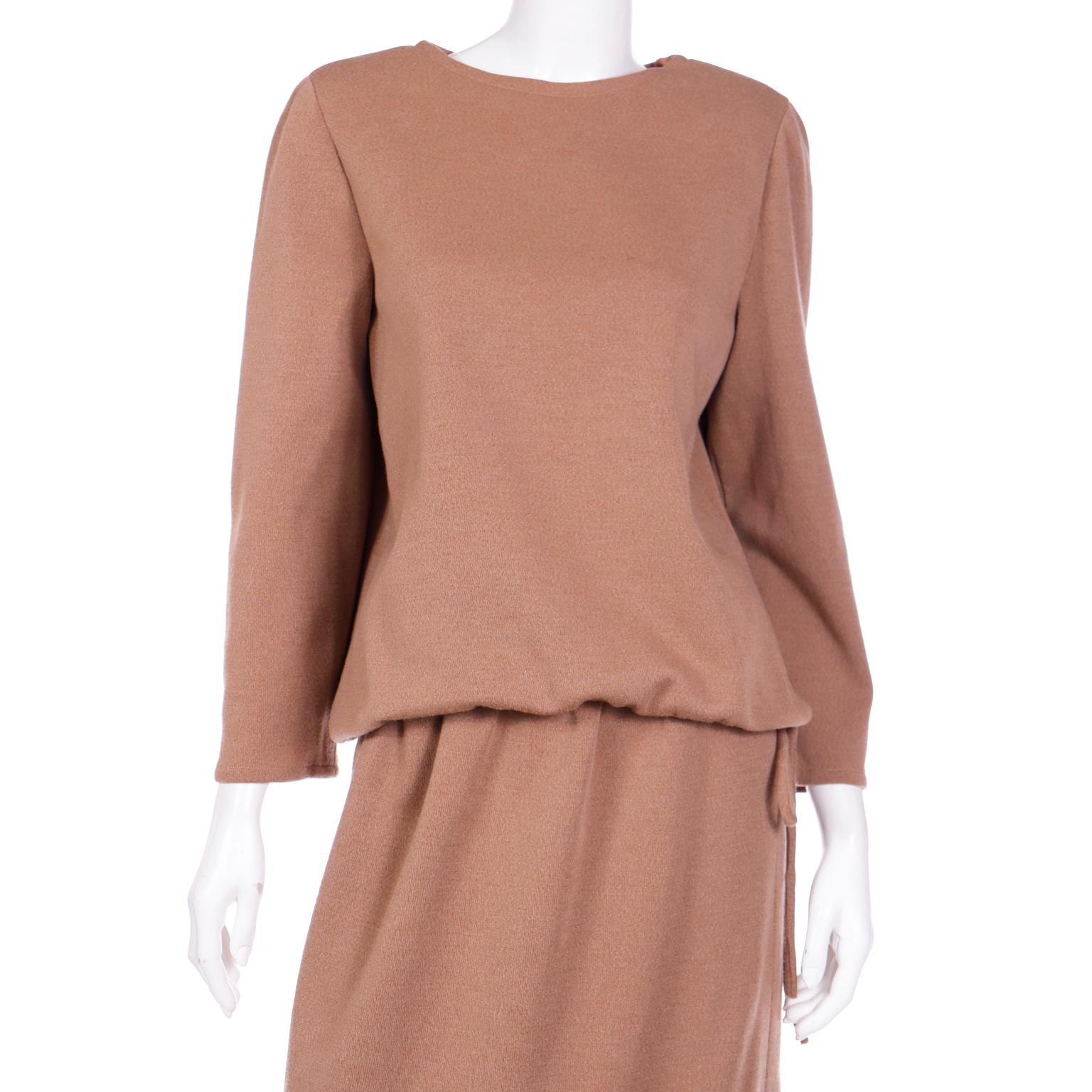 1970s Vintage Bill Blass 2Pc Camel Knit Outfit With Drawstring Top & Skirt 2