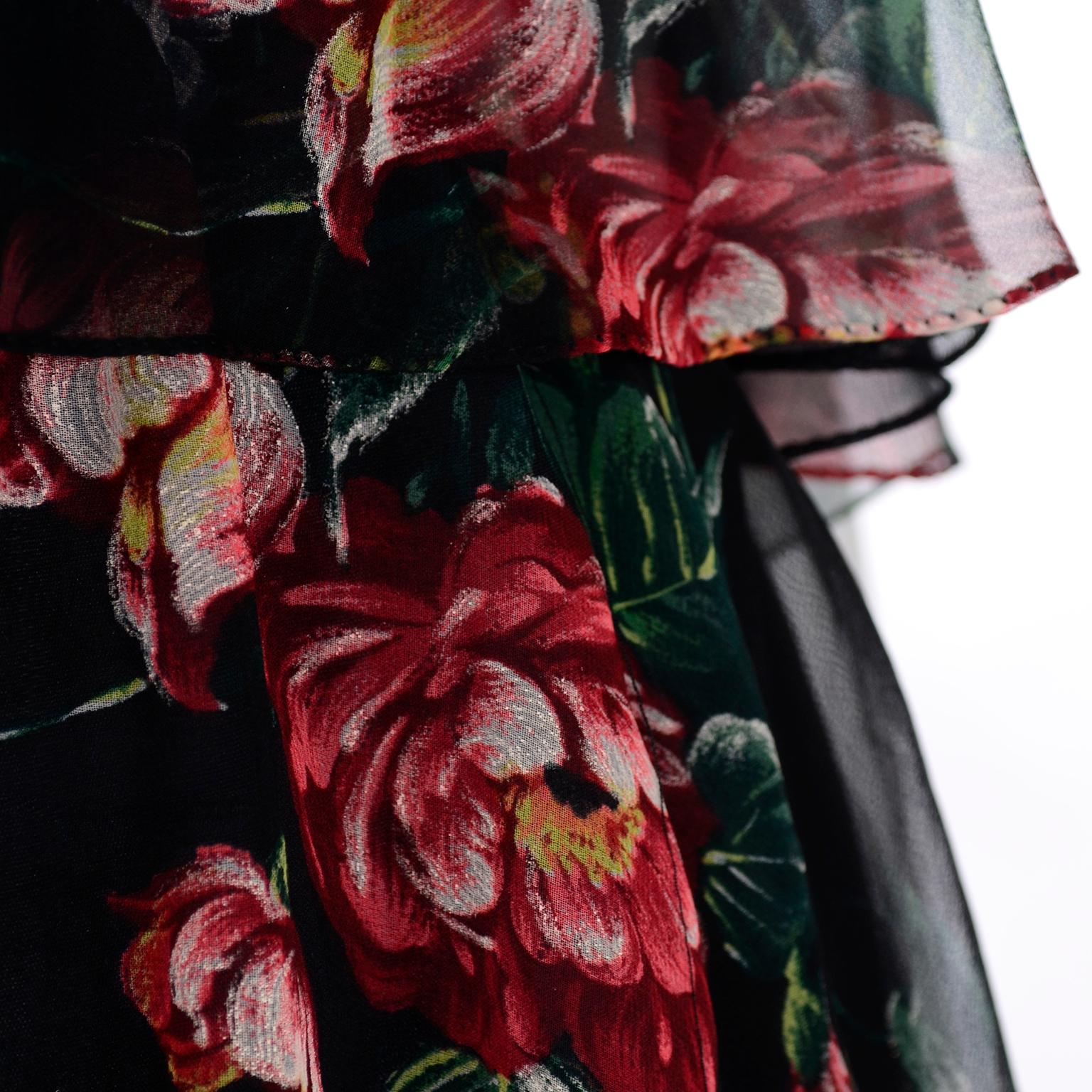 1970er Jahre Vintage Schwarz Floral Chiffon 2 Pc Mini oder lang  Kleid mit Schleifen & Rüschen 7